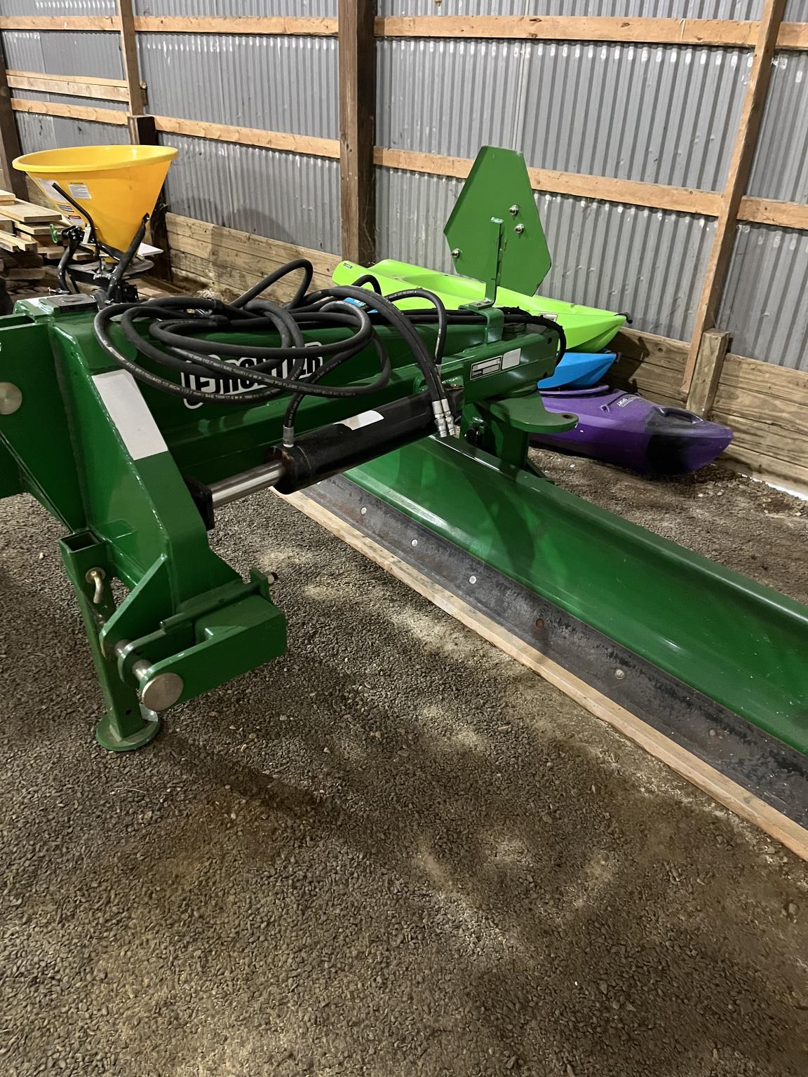 2019 Frontier RB2410 Image