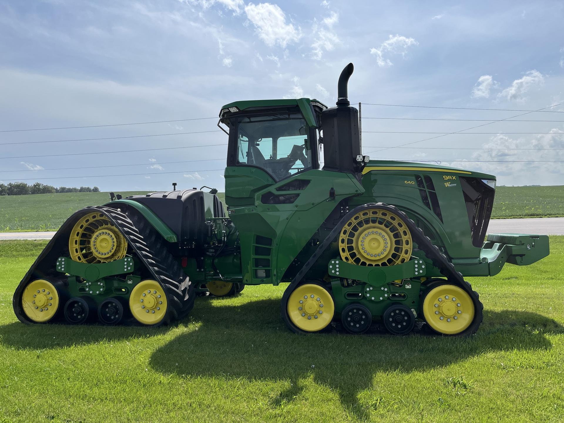 2022 John Deere 9RX 640