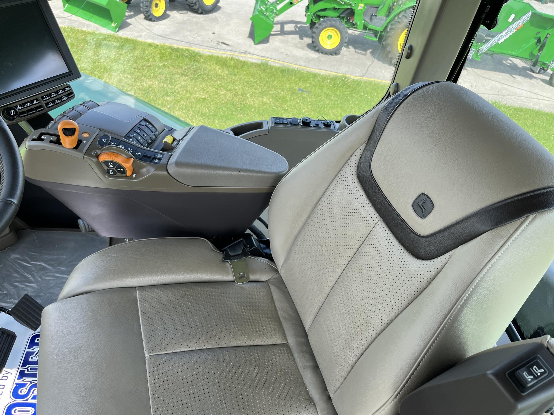 2022 John Deere 9RX 640