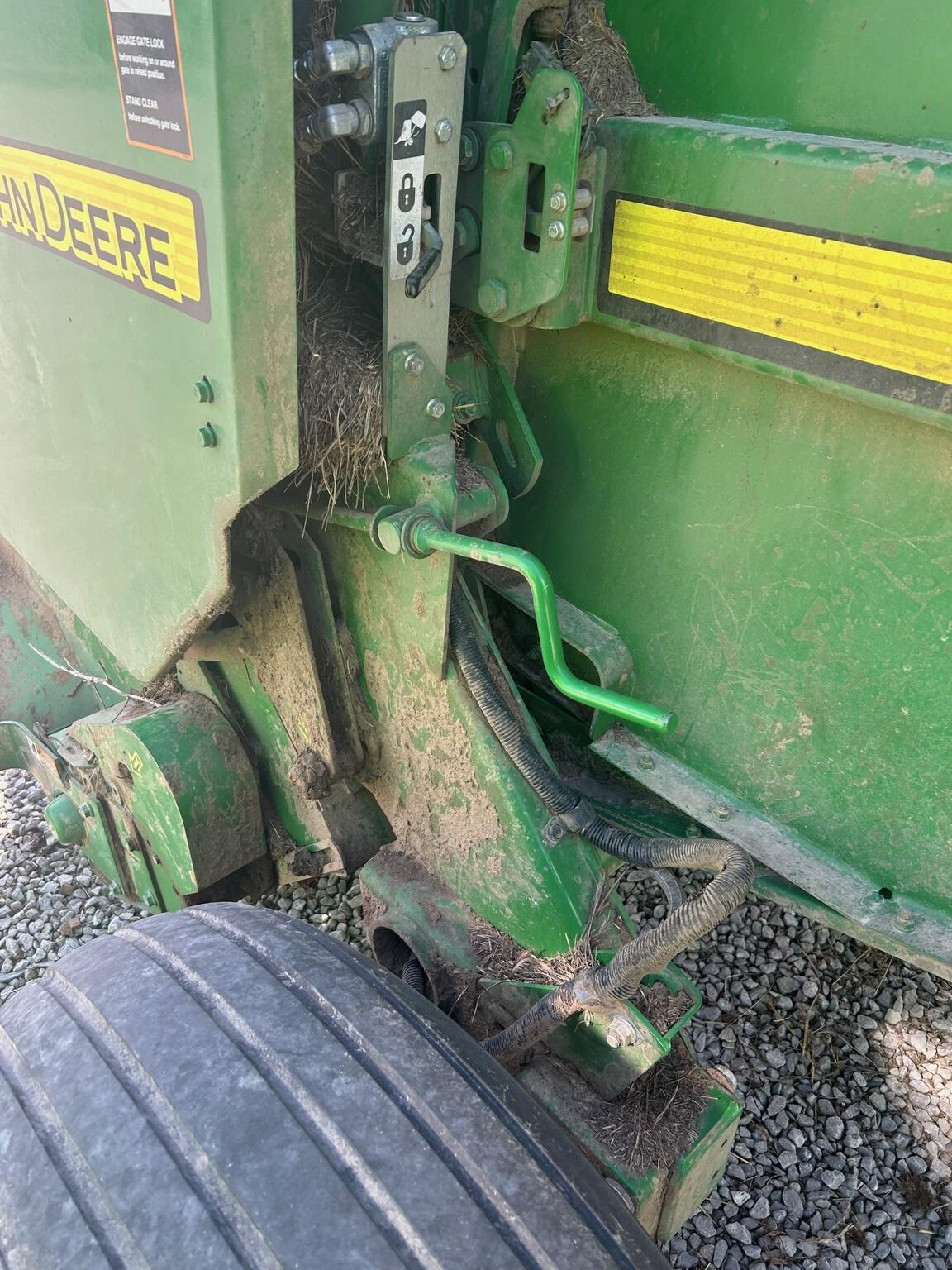 2016 John Deere 569 Std Image