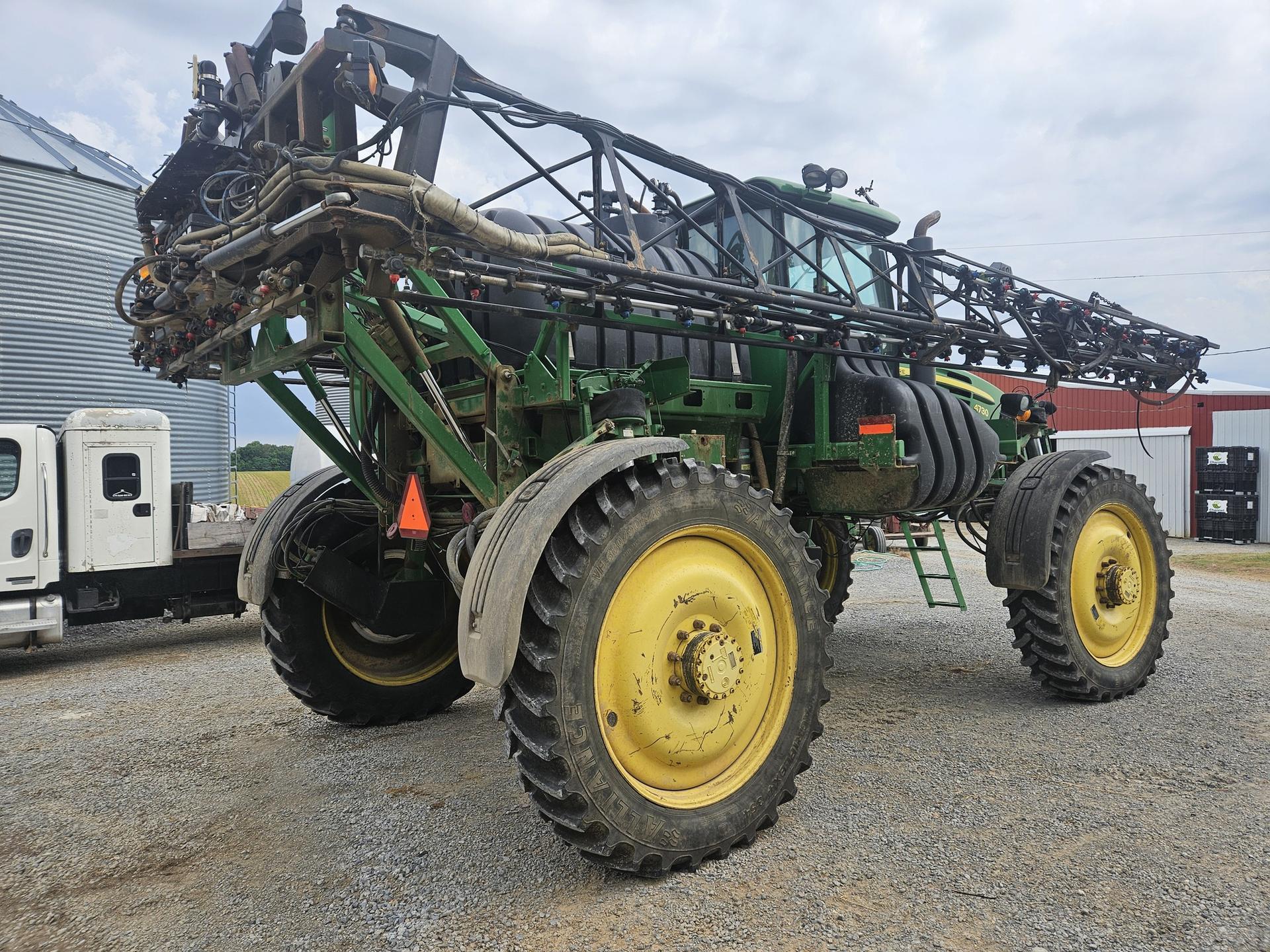 2012 John Deere 4730