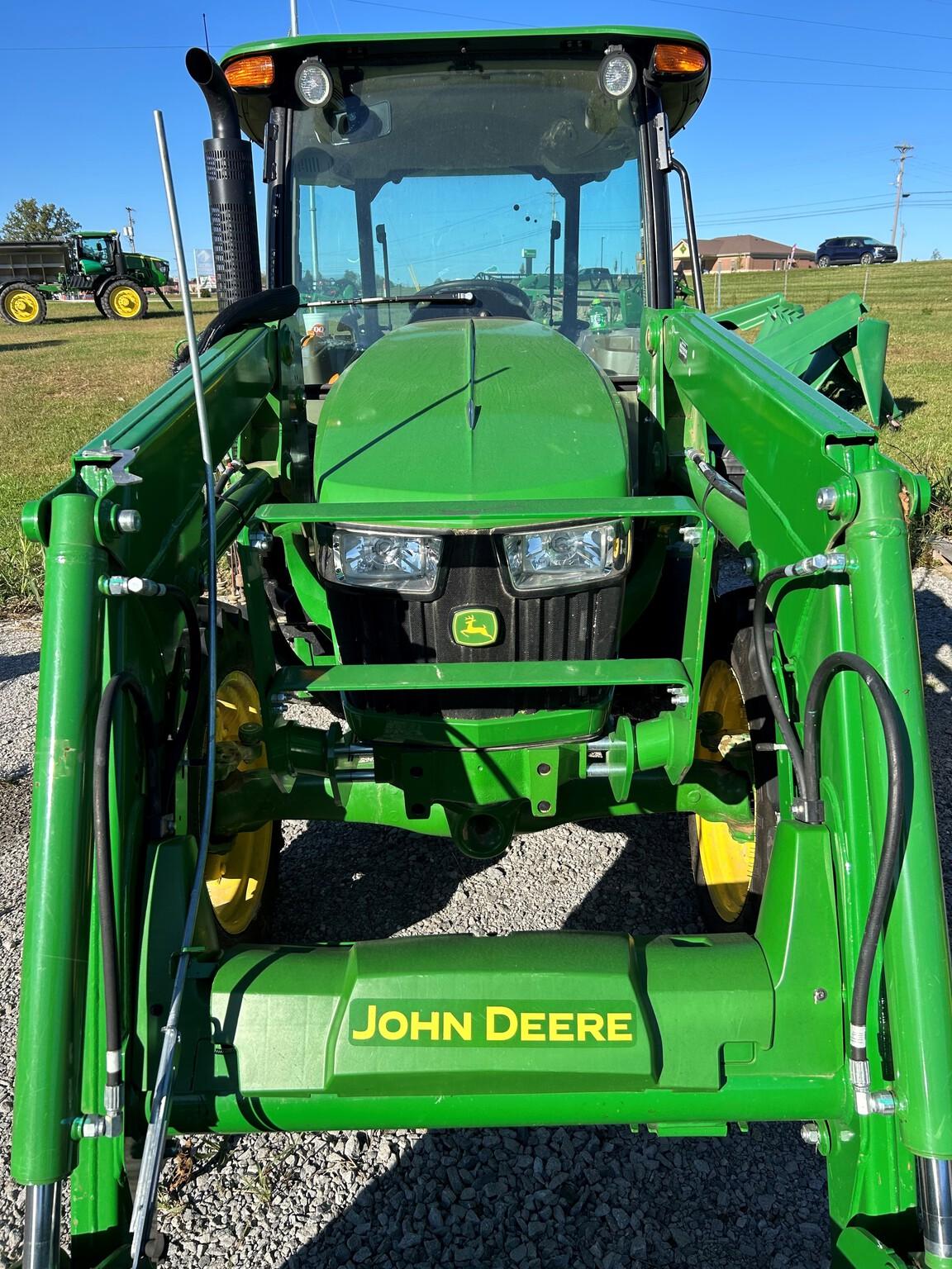 2022 John Deere 5075E