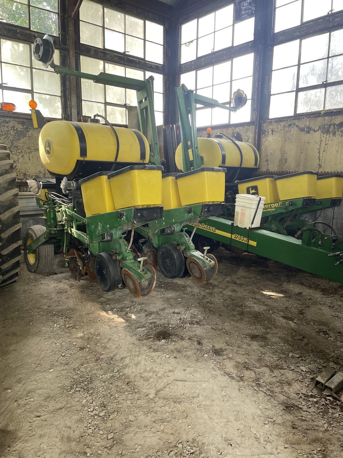 2001 John Deere 1760NT