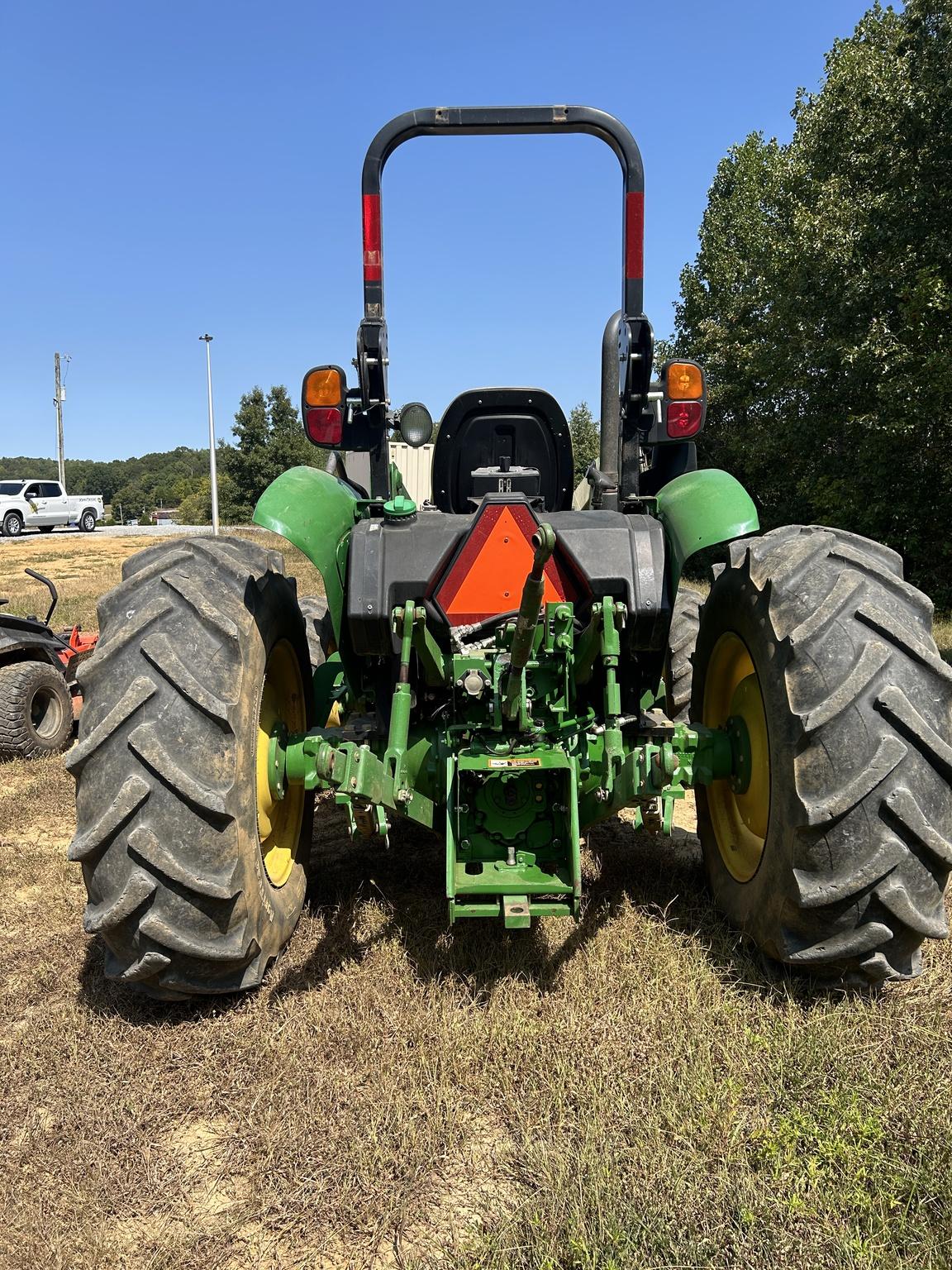 2019 John Deere 5065E