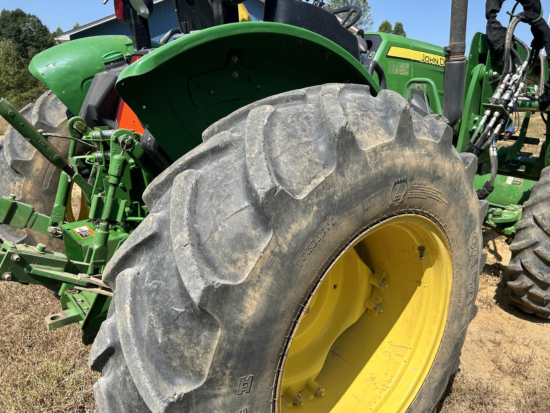 2019 John Deere 5065E