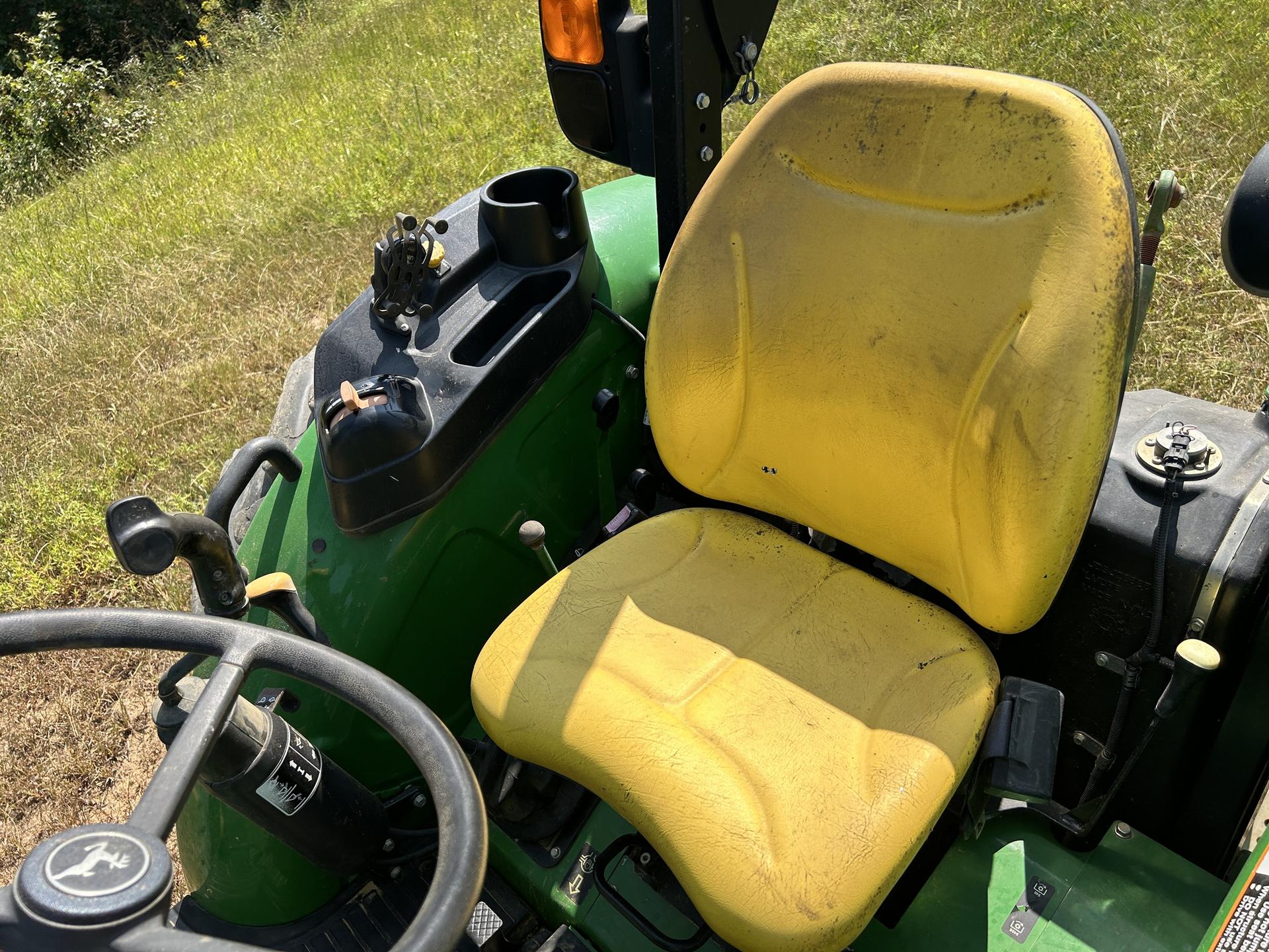 2019 John Deere 5065E