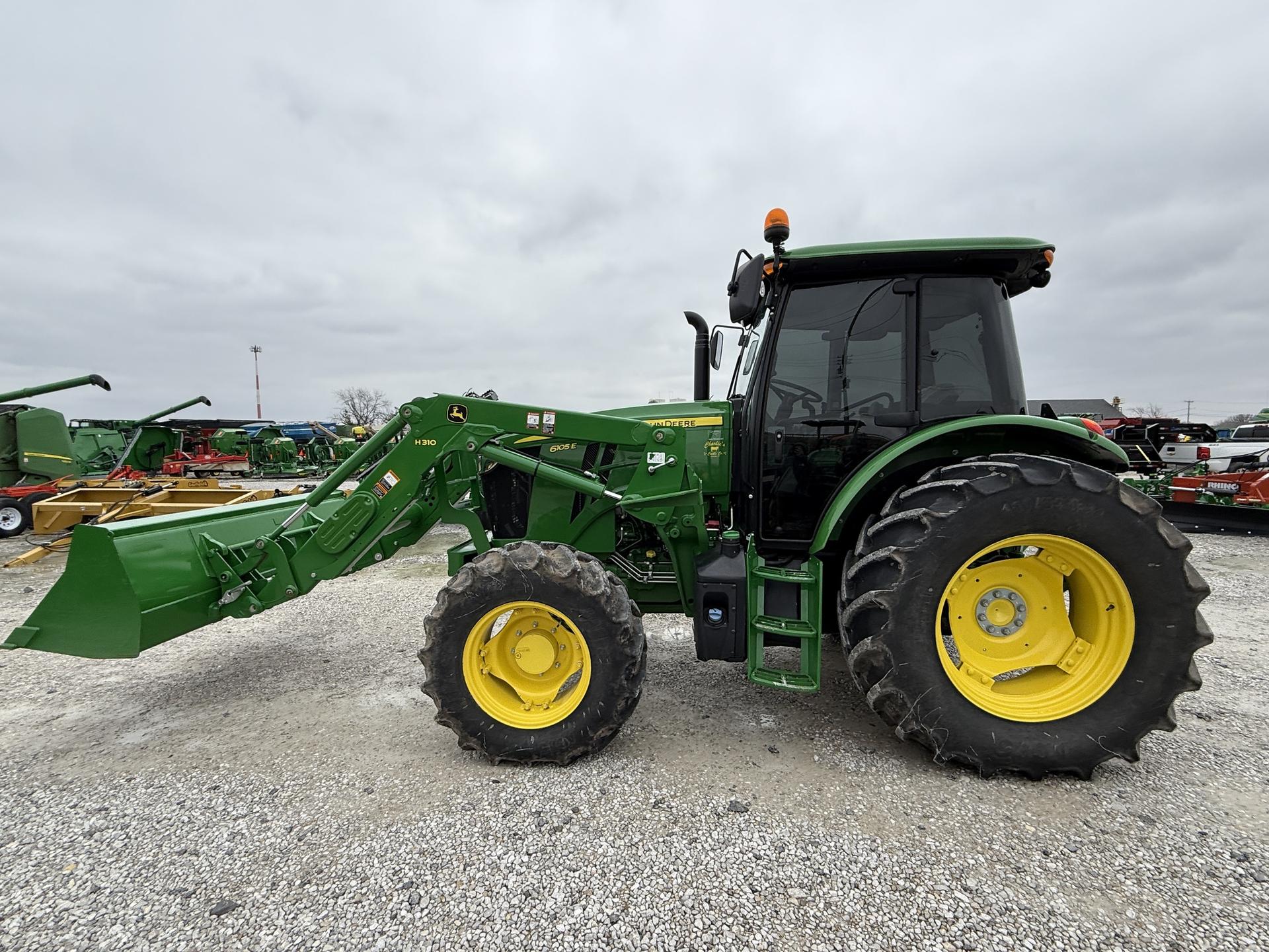 2023 John Deere 6105E Cab Image