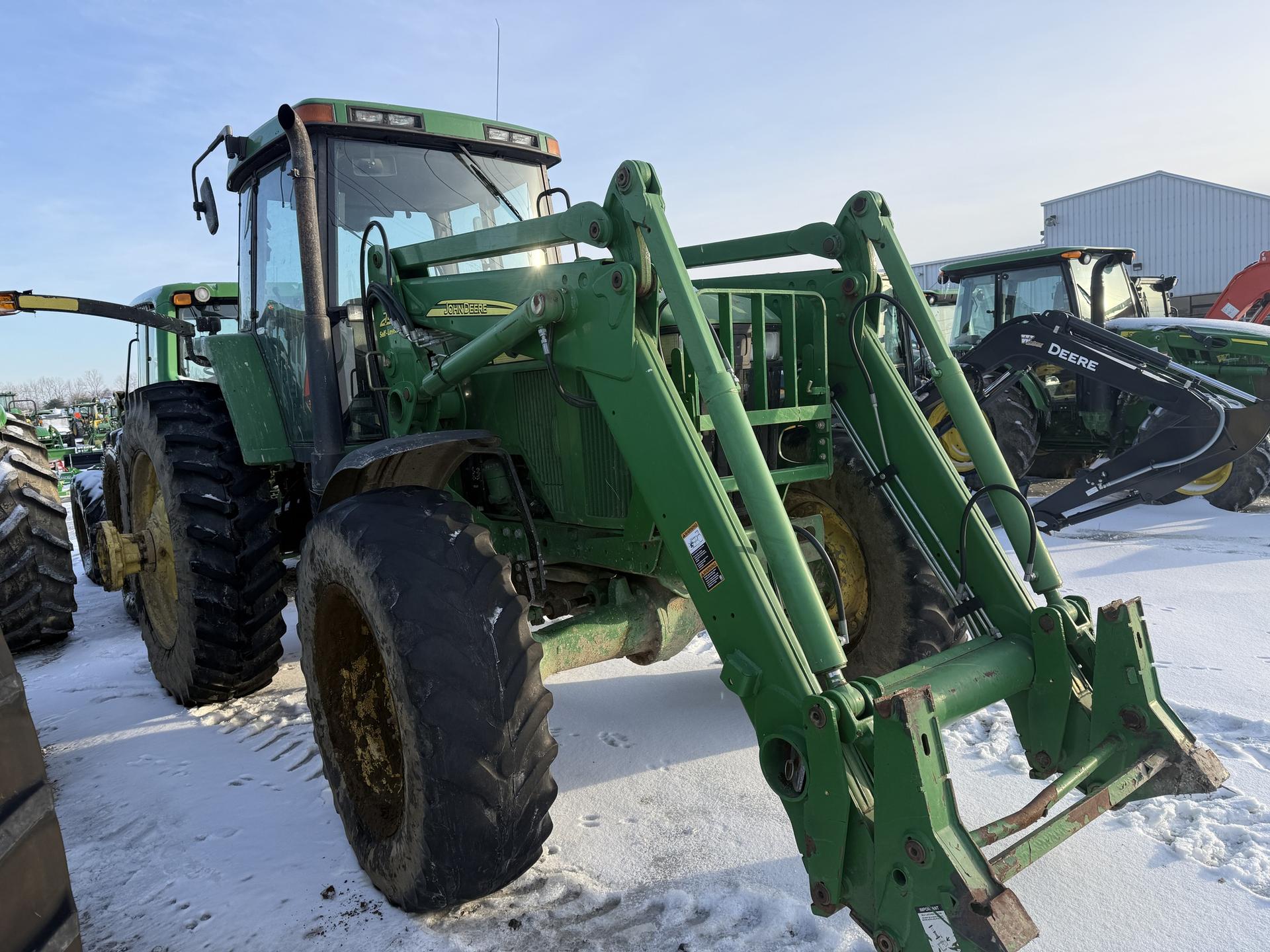 2003 John Deere 7810 Image