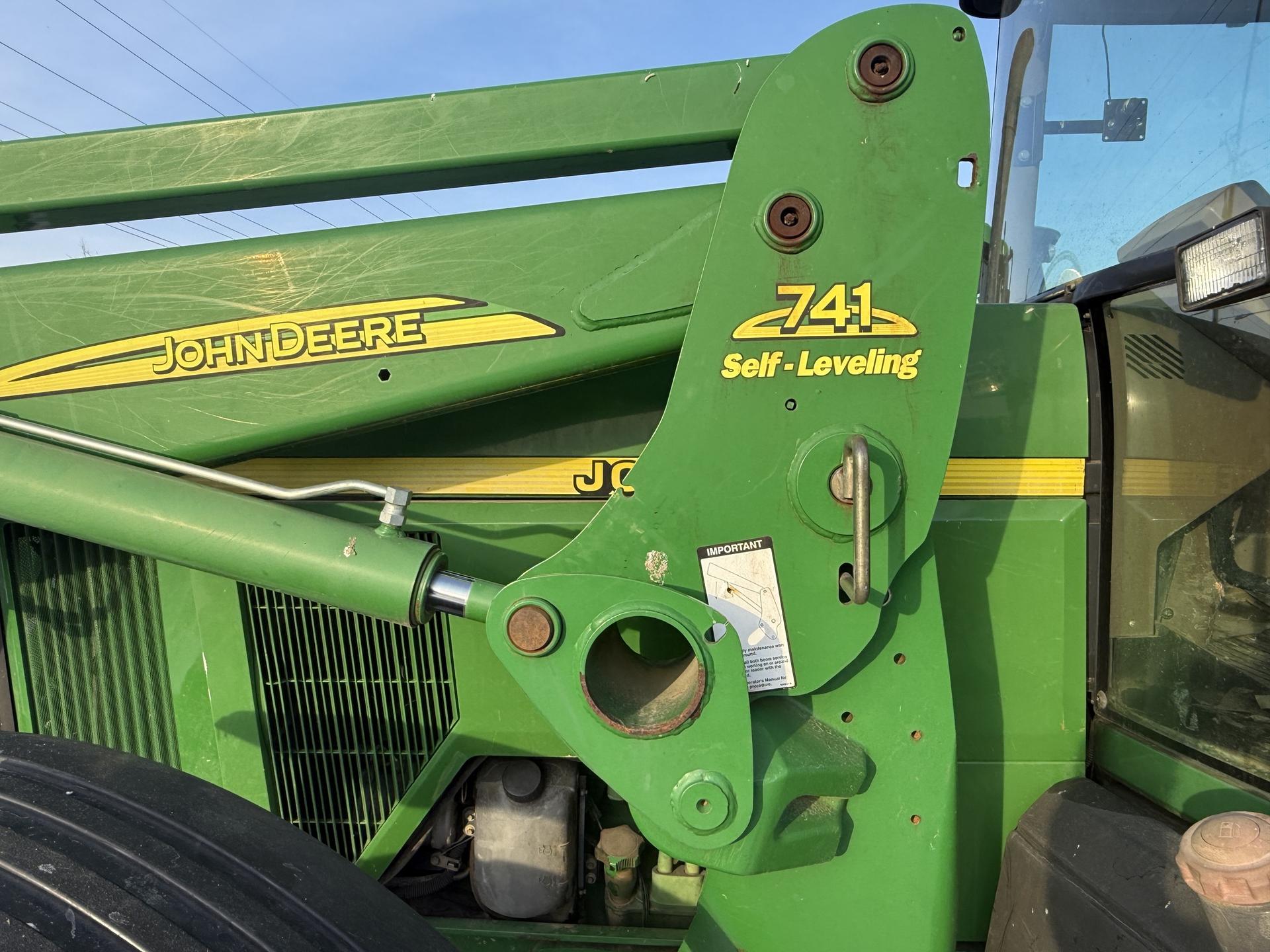 2003 John Deere 7810 Image