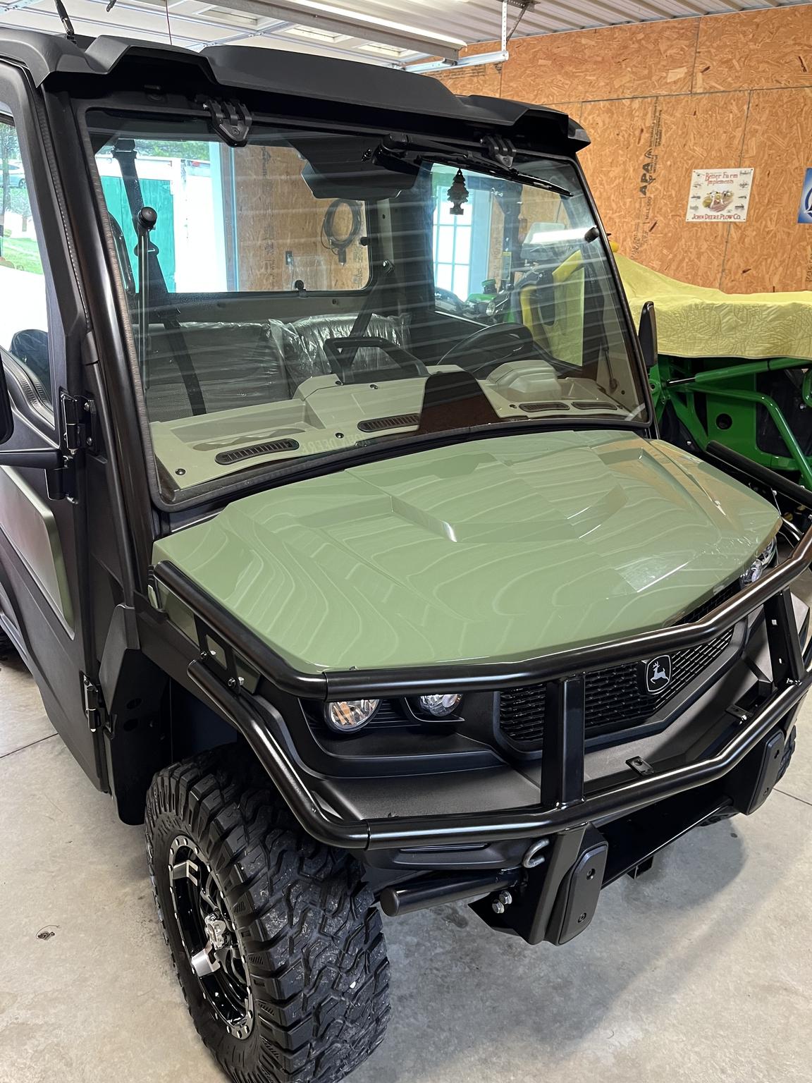 2022 John Deere XUV 835R Image