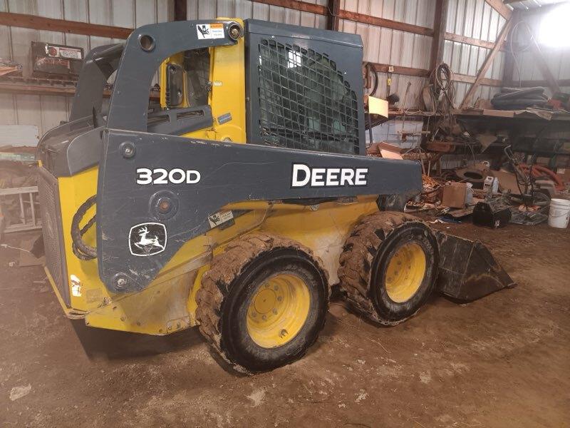 2013 John Deere 320D Image