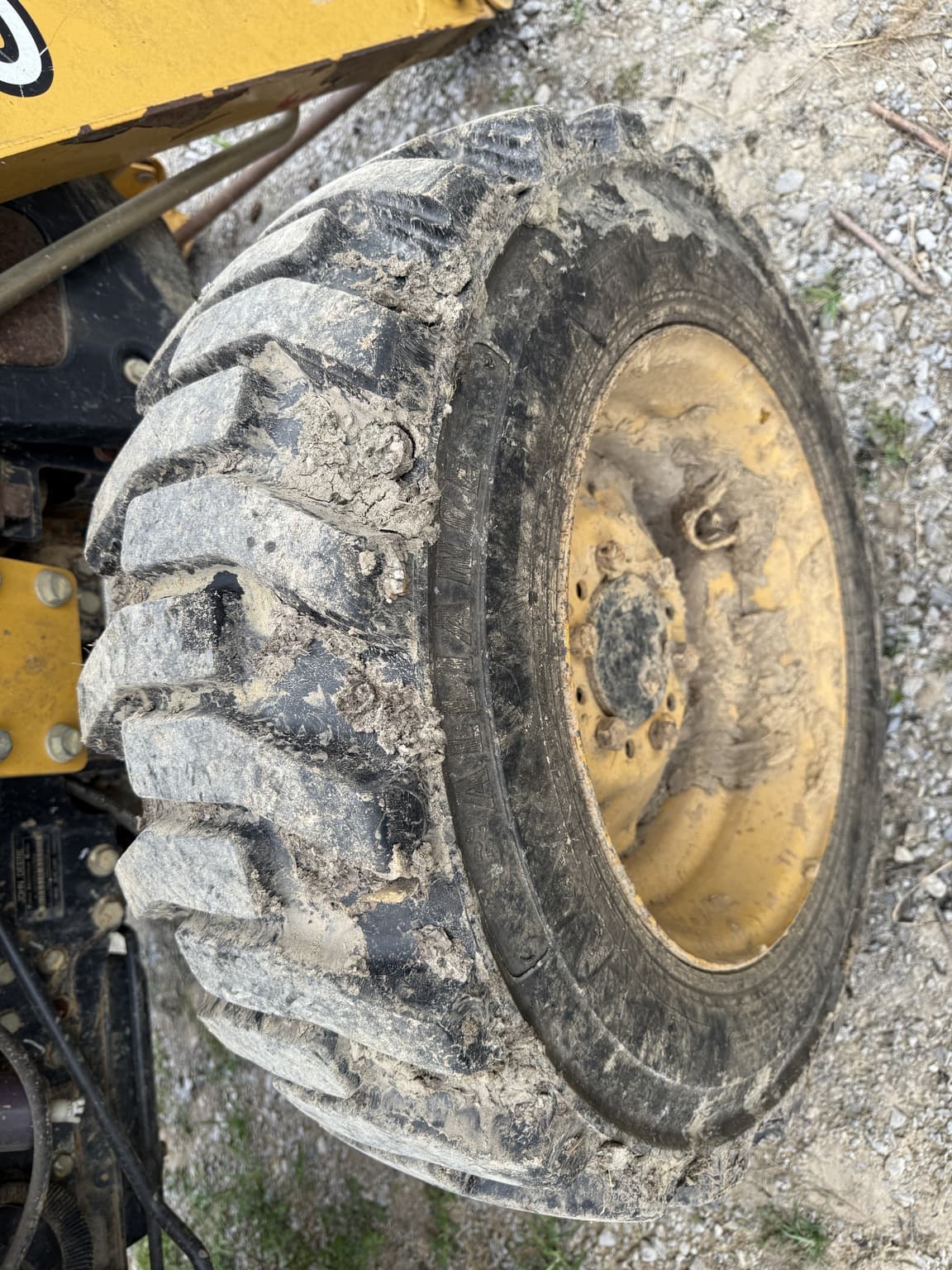 2005 John Deere 110TLB Image