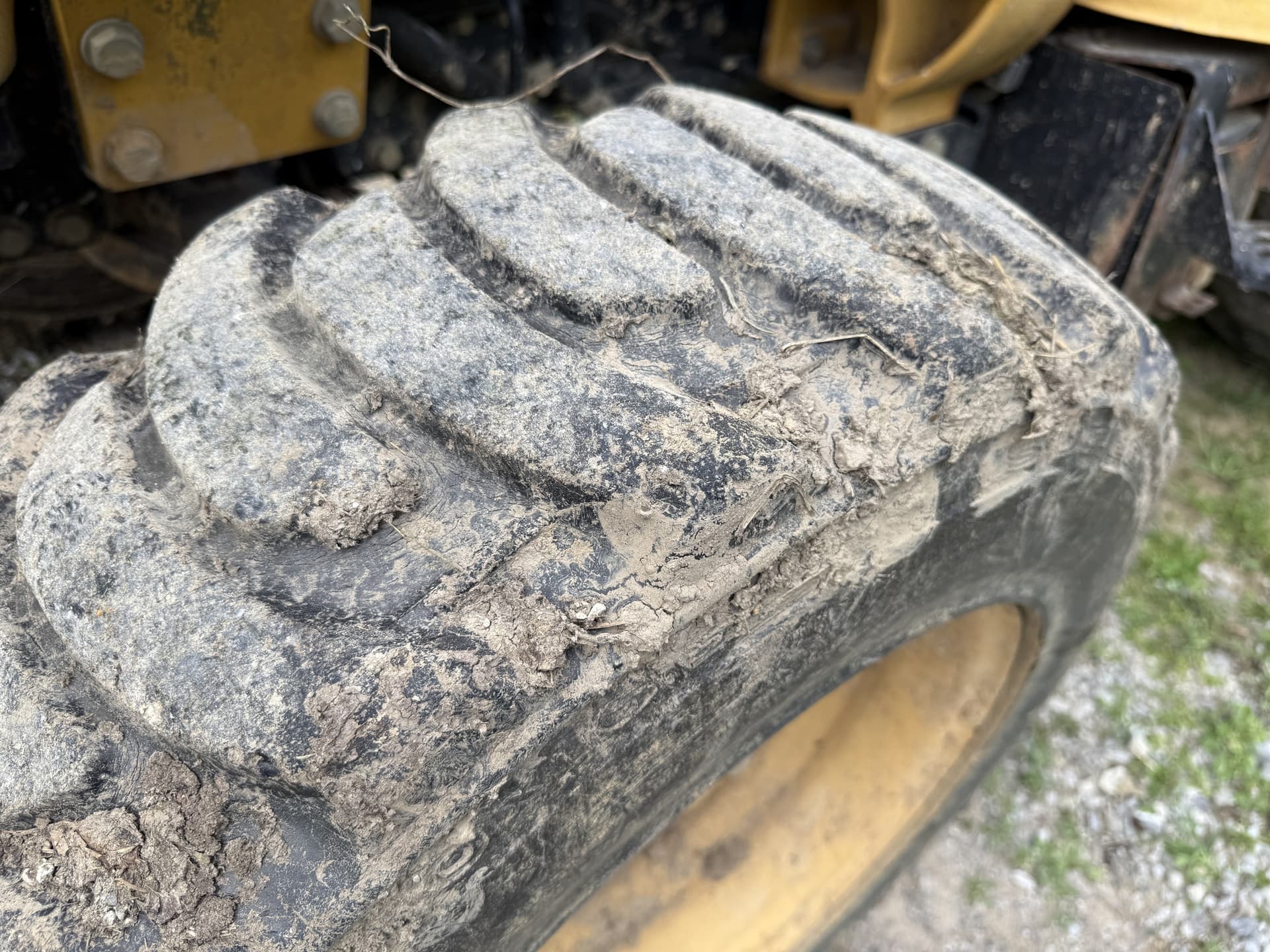 2005 John Deere 110TLB Image