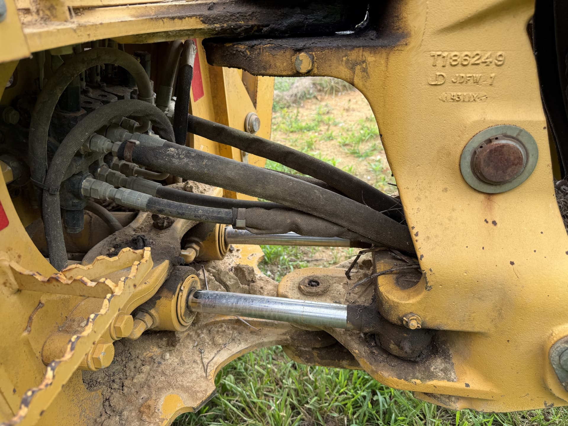 2005 John Deere 110TLB Image