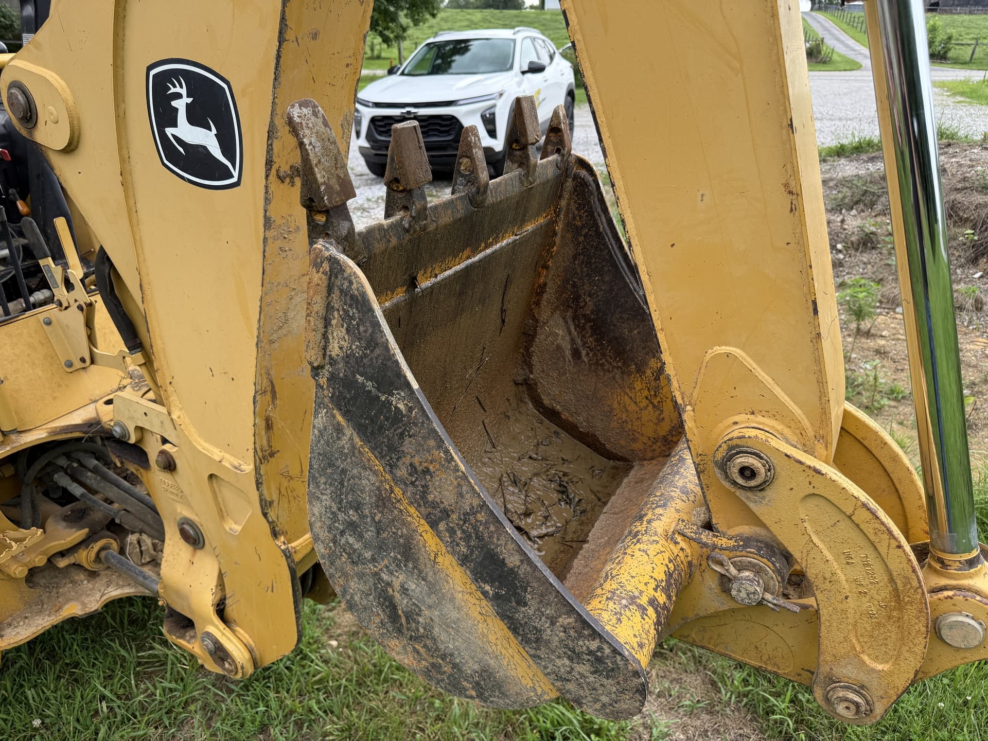 2005 John Deere 110TLB Image
