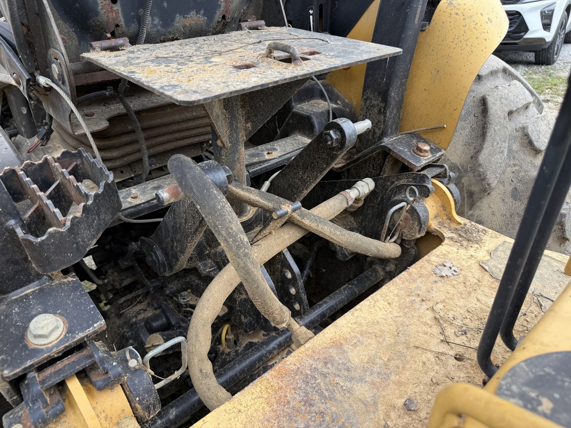 2005 John Deere 110TLB Image
