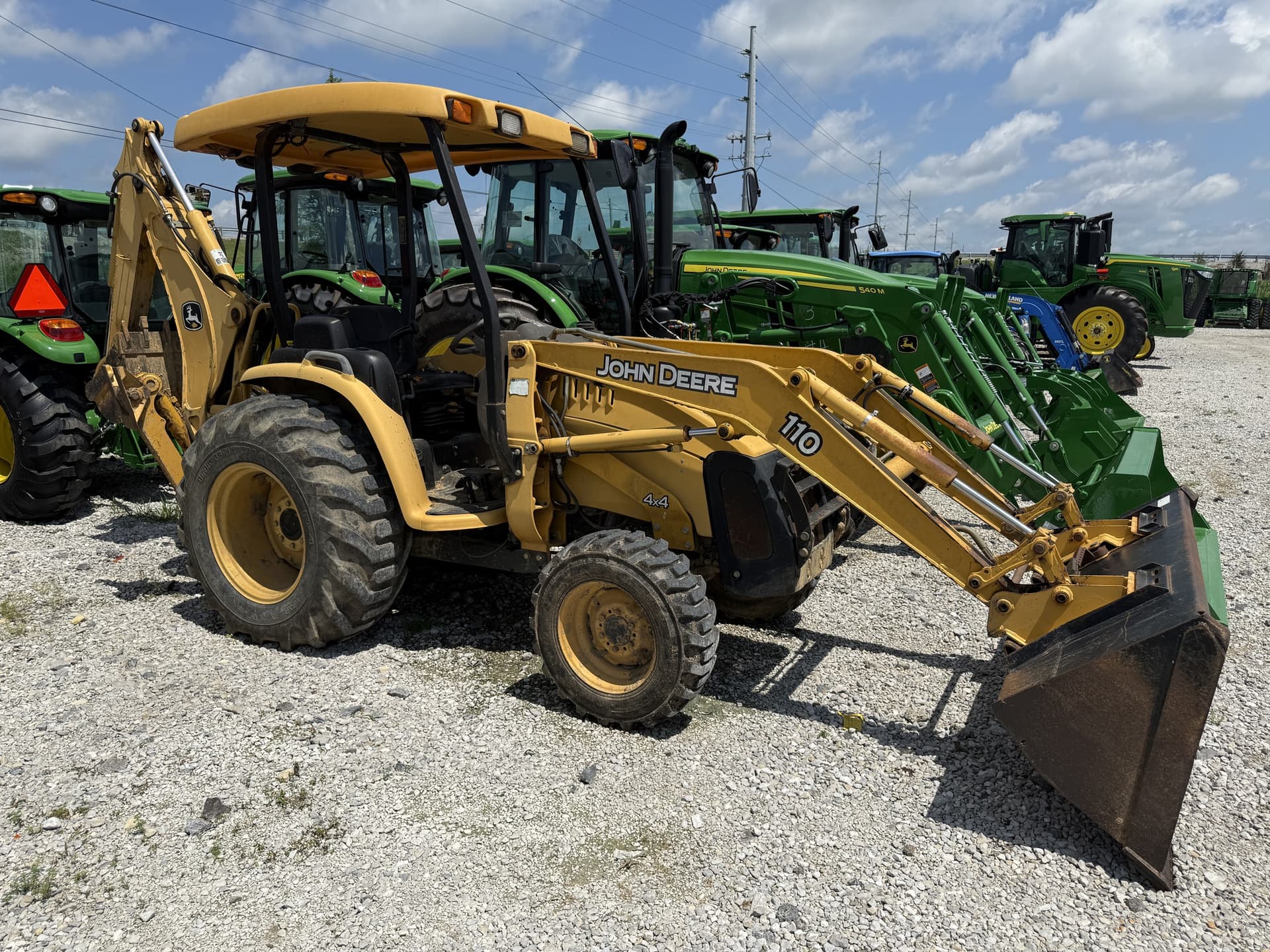 2005 John Deere 110TLB Image