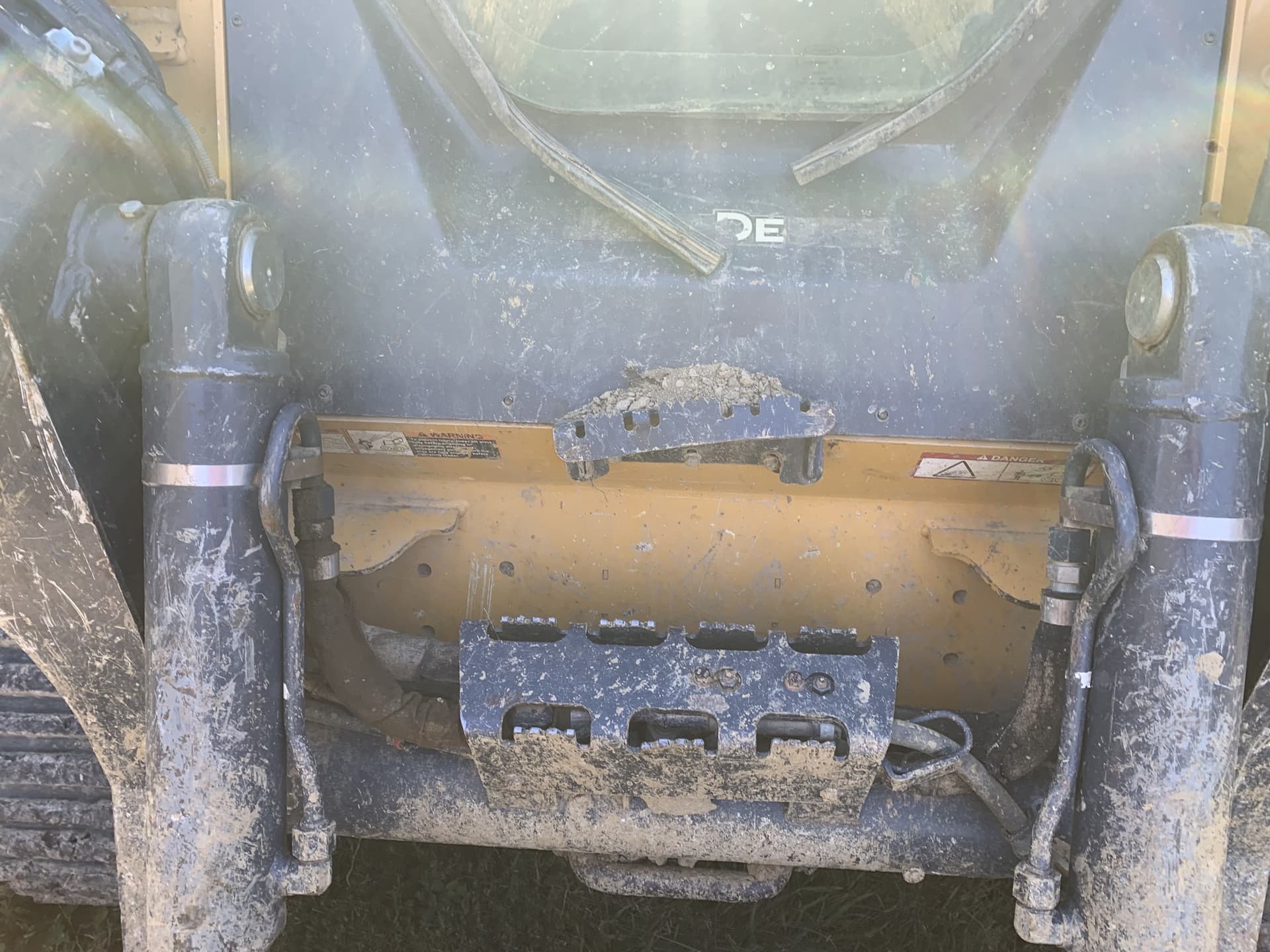 2018 John Deere 331G Image