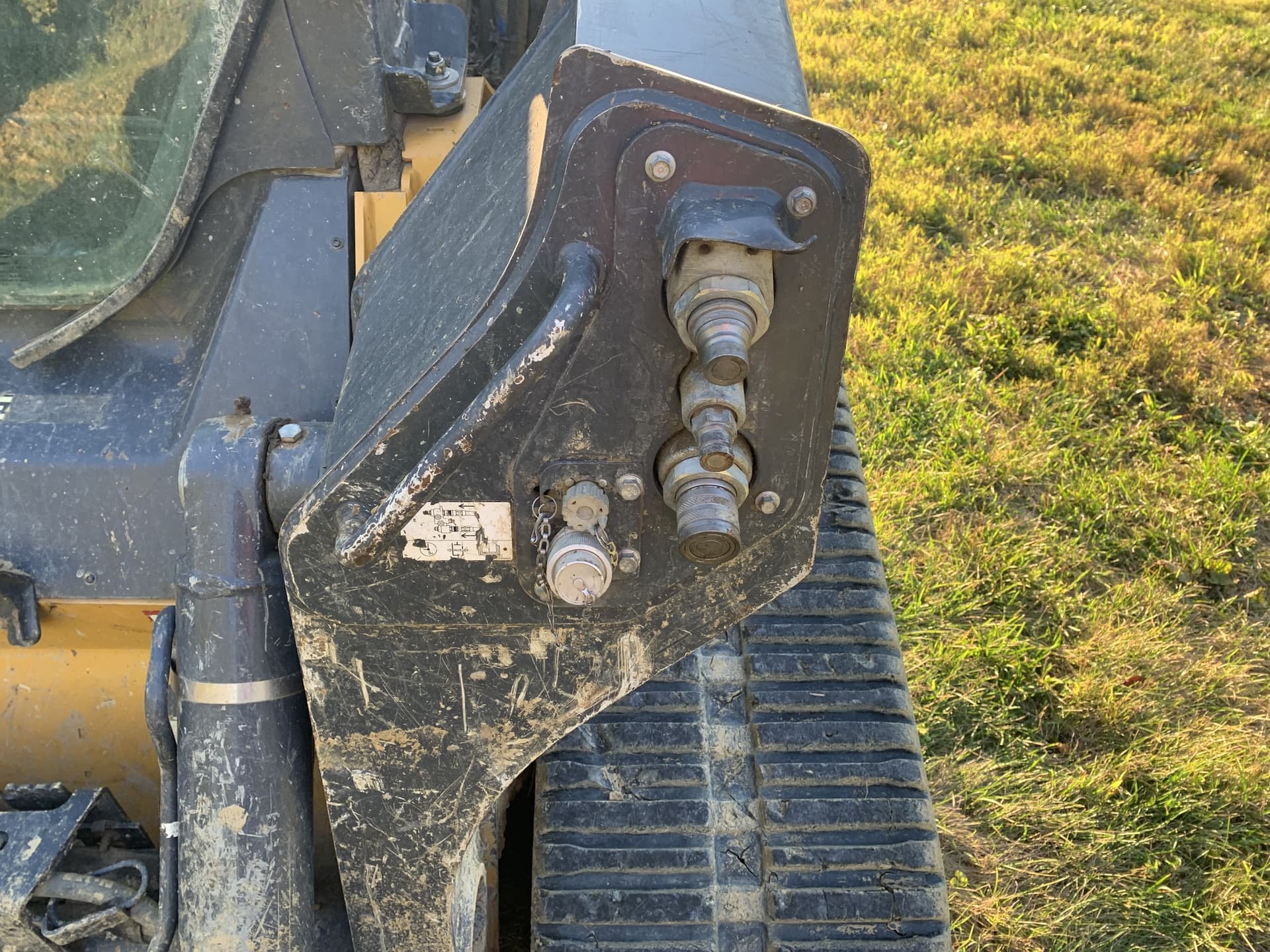 2018 John Deere 331G Image