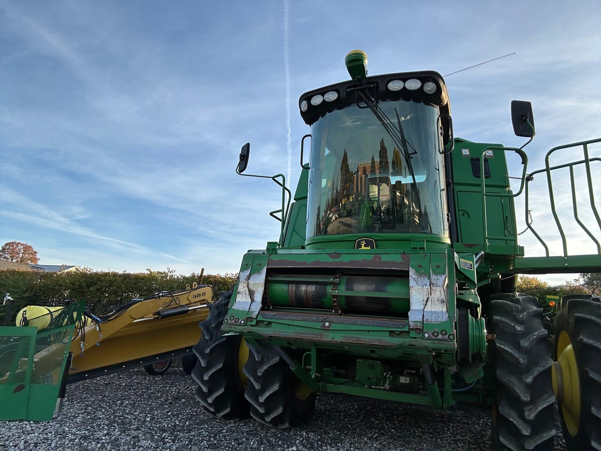 2006 John Deere 9760 STS Image