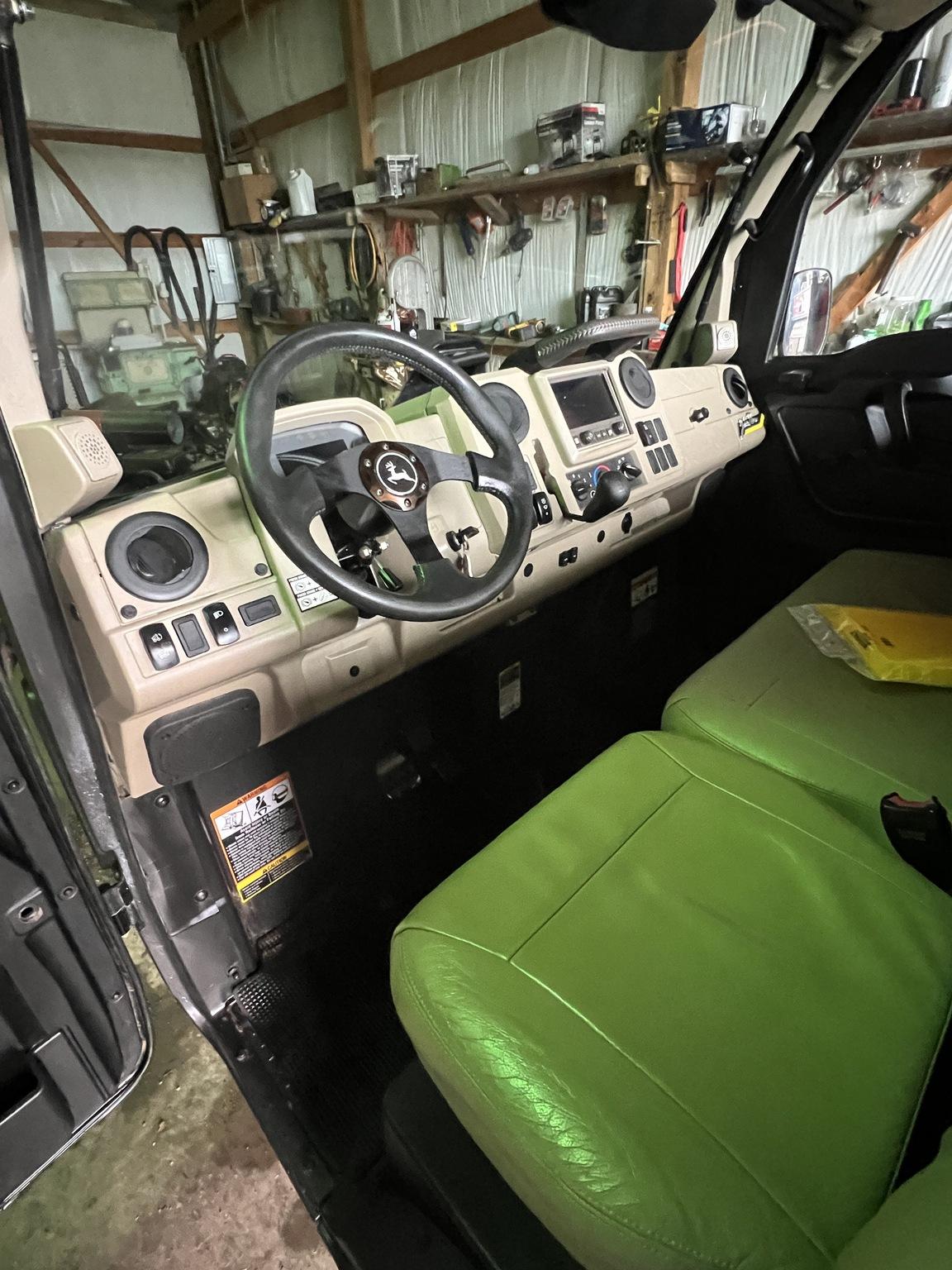 2022 John Deere XUV 865R