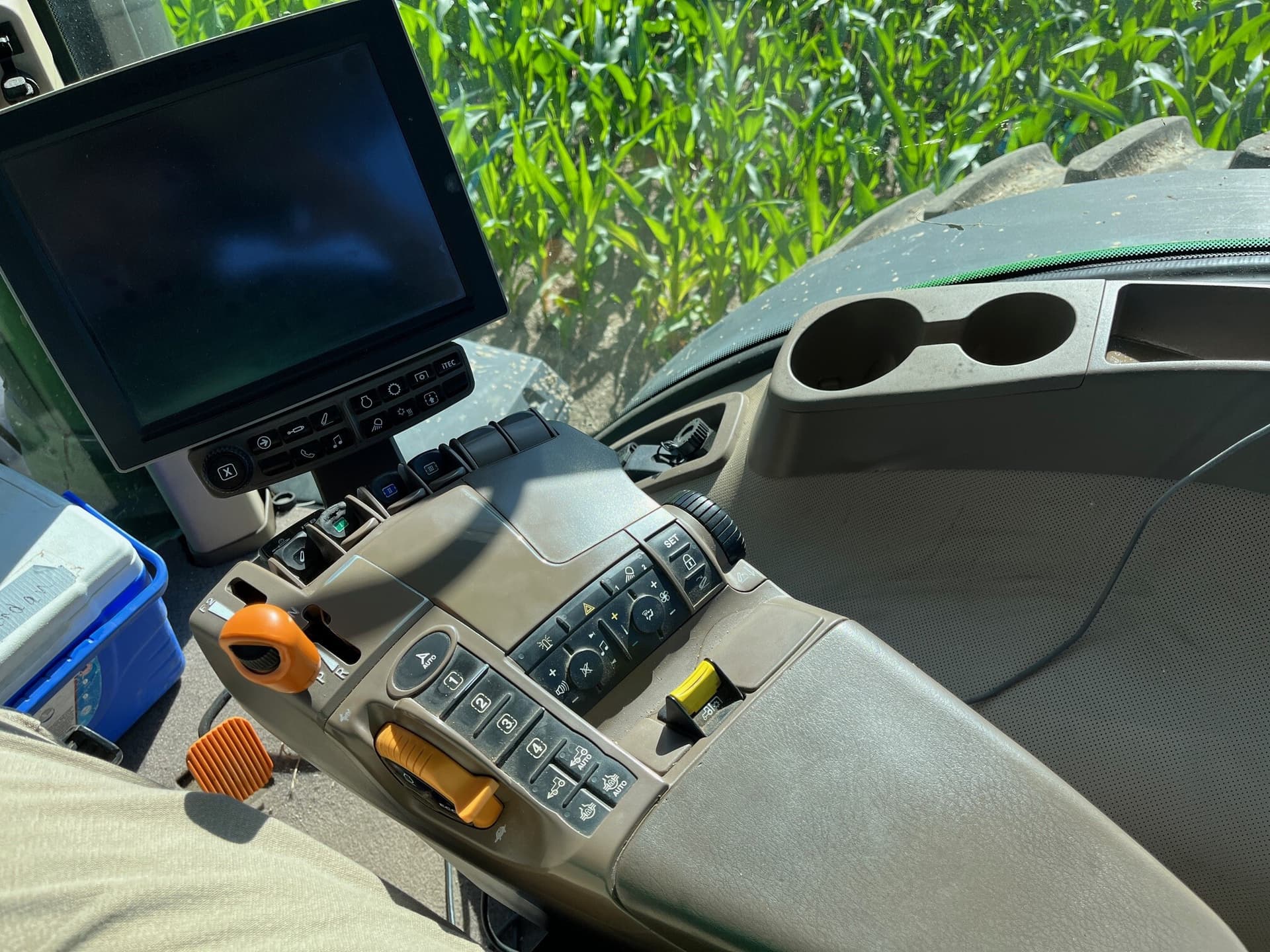 2015 John Deere 8345R Image