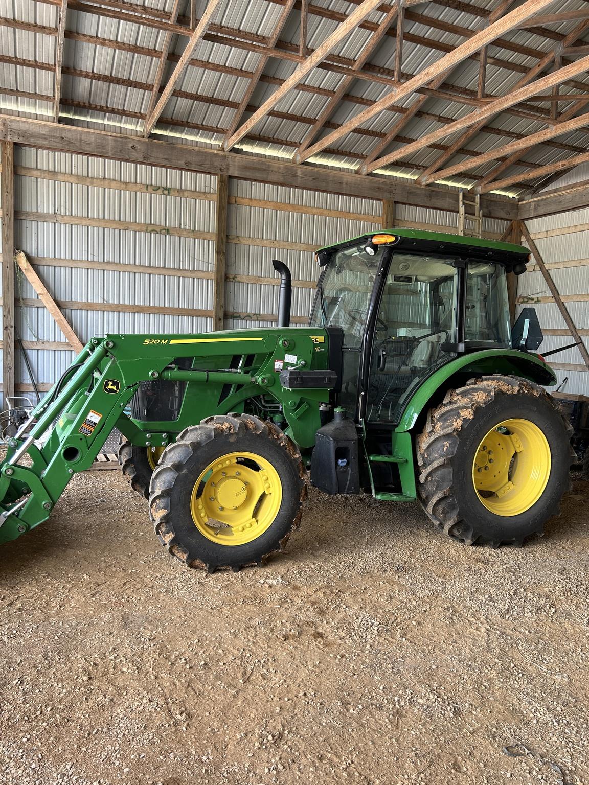 2022 John Deere 5100E Image