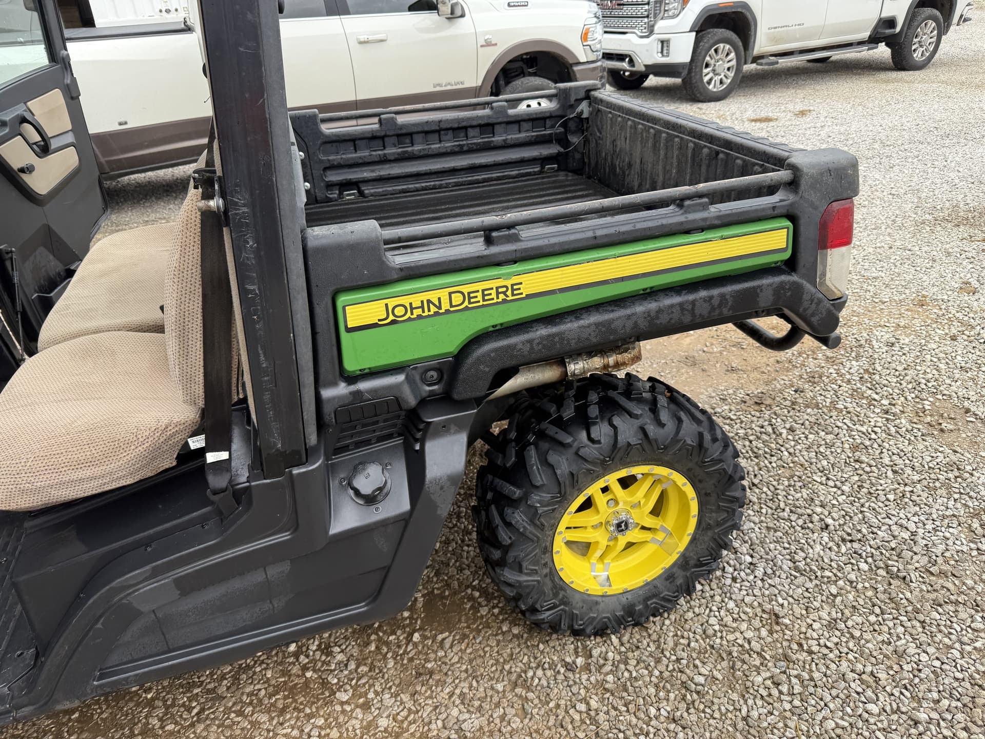 2019 John Deere XUV 835R Image