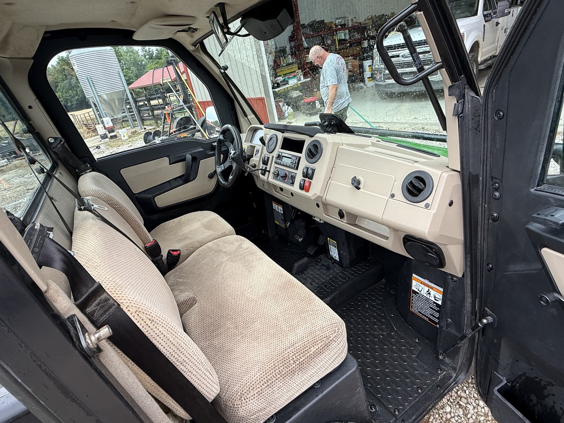 2019 John Deere XUV 835R Image