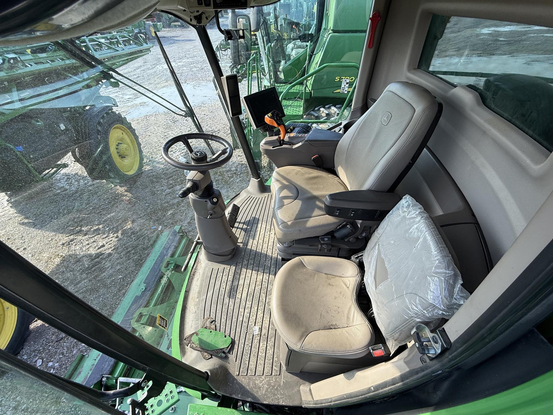 2019 John Deere S770 Image