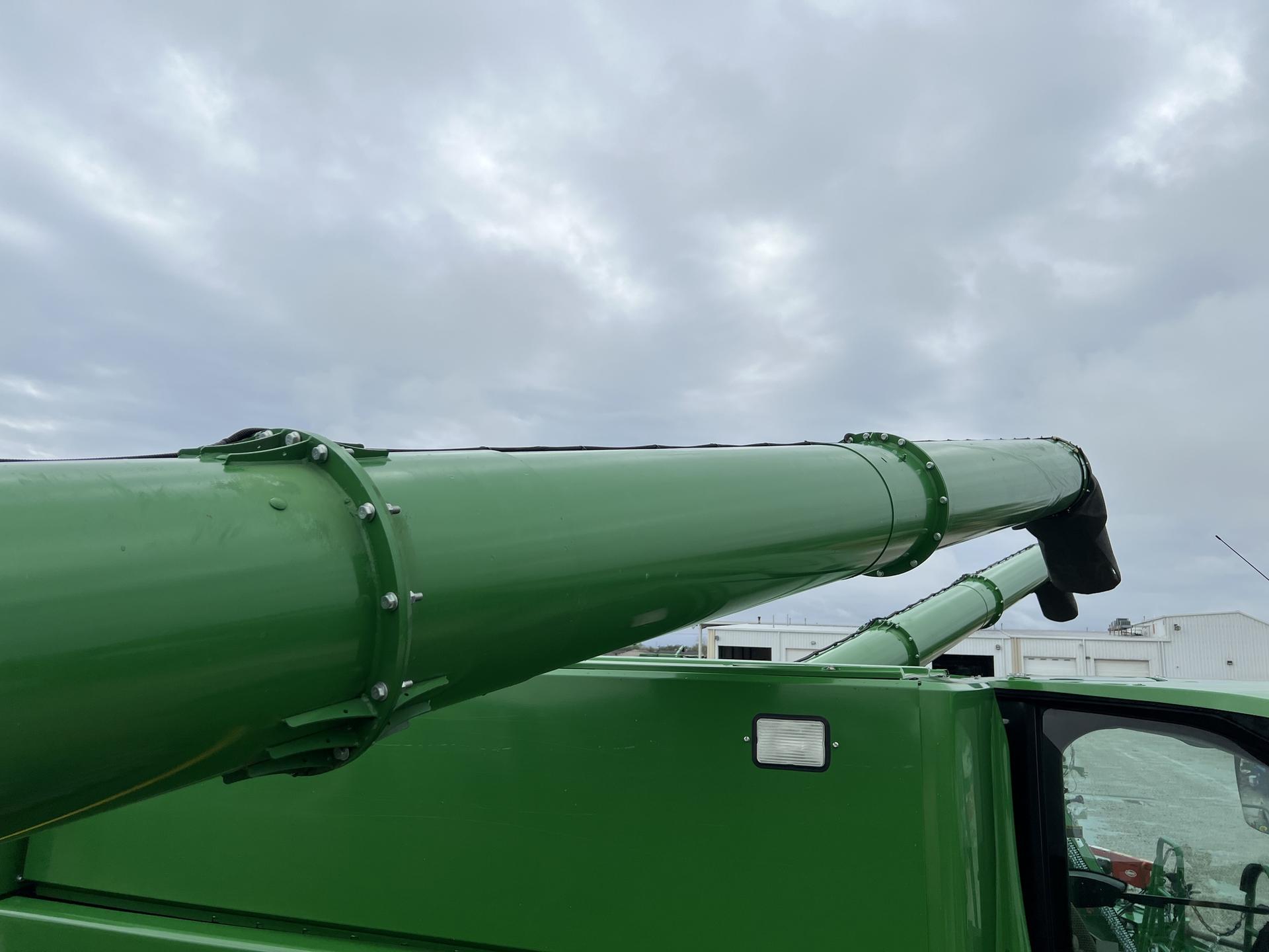 2018 John Deere S780 Image