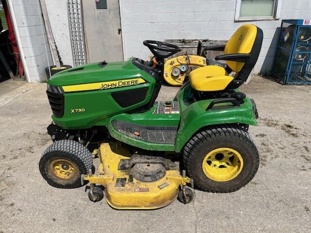 2023 John Deere X730 Image