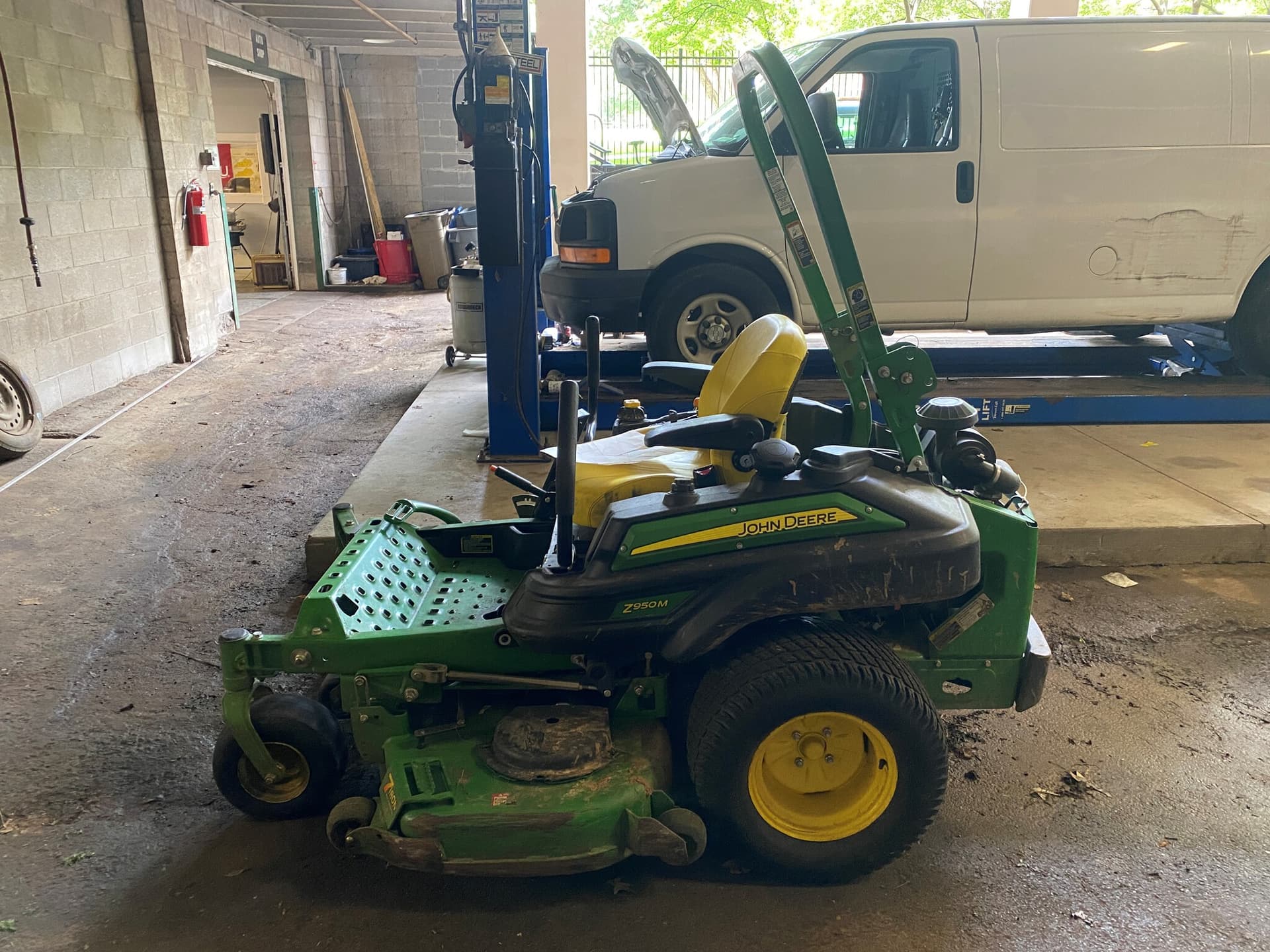2018 John Deere Z950M Image