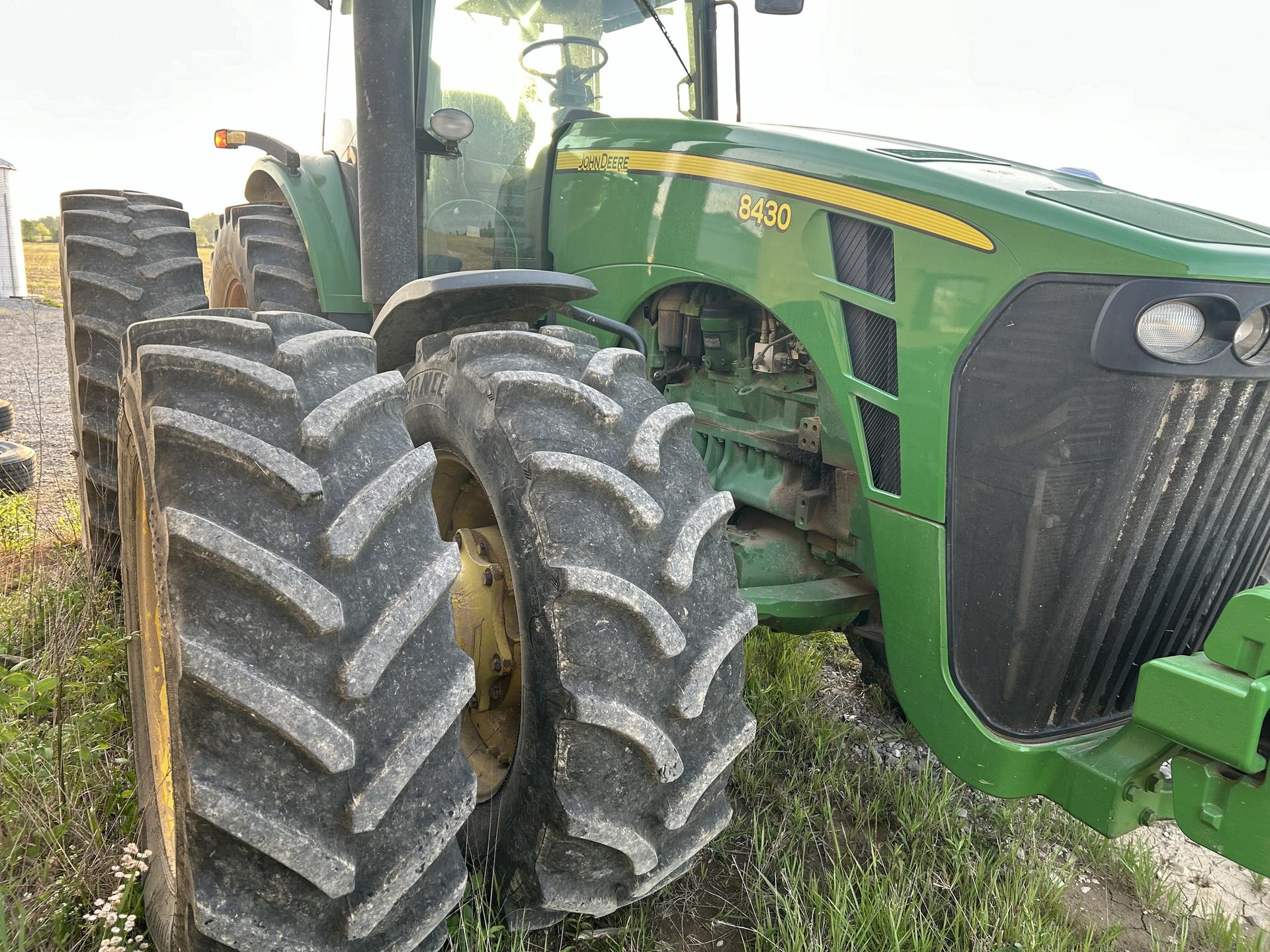 2008 John Deere 8430