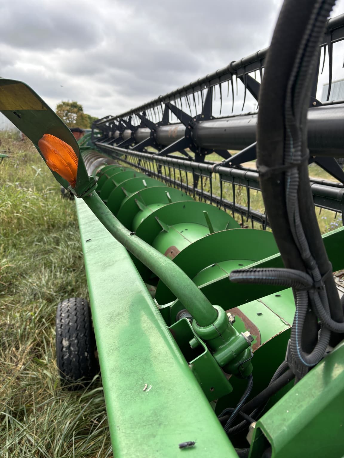 2010 John Deere 635F Image