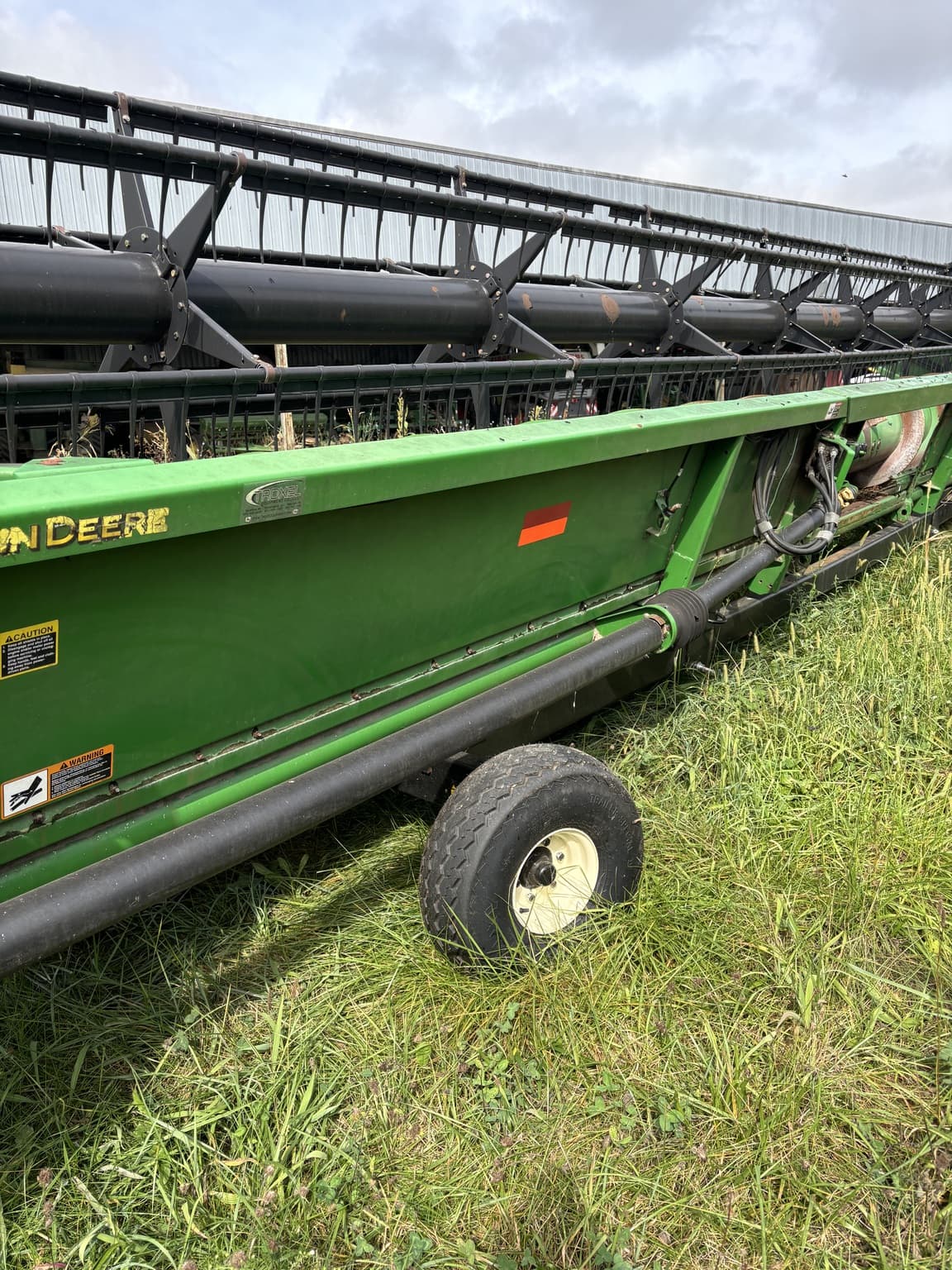2010 John Deere 635F Image