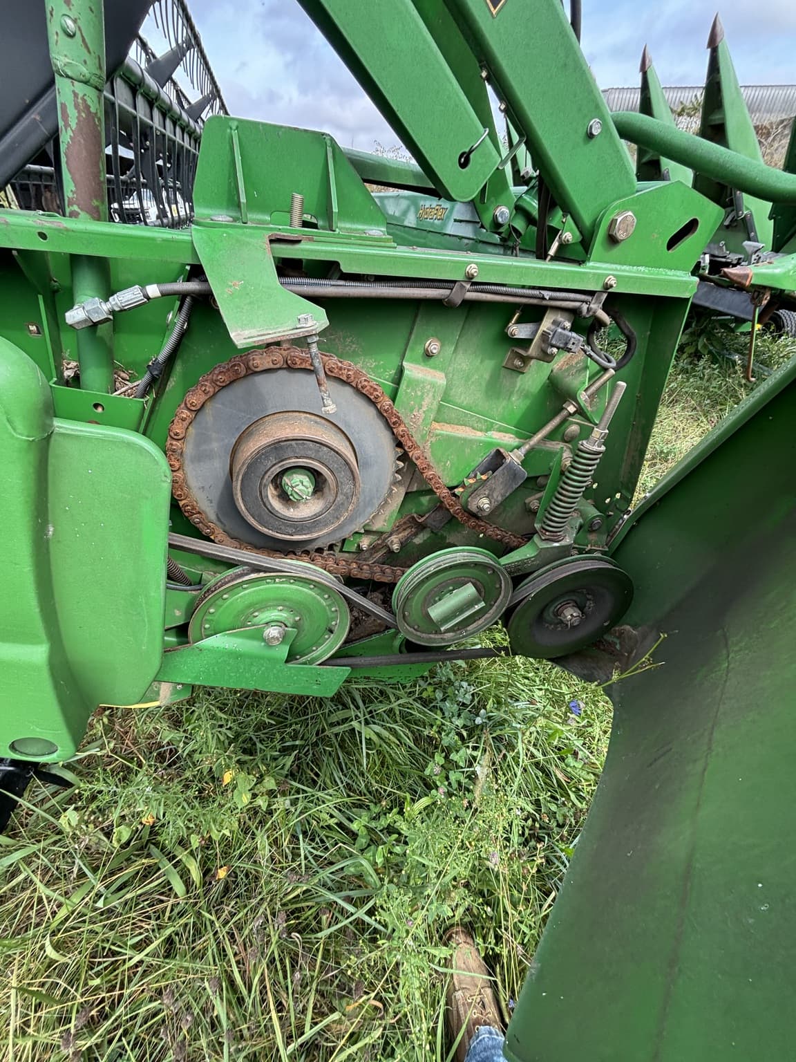2010 John Deere 635F Image