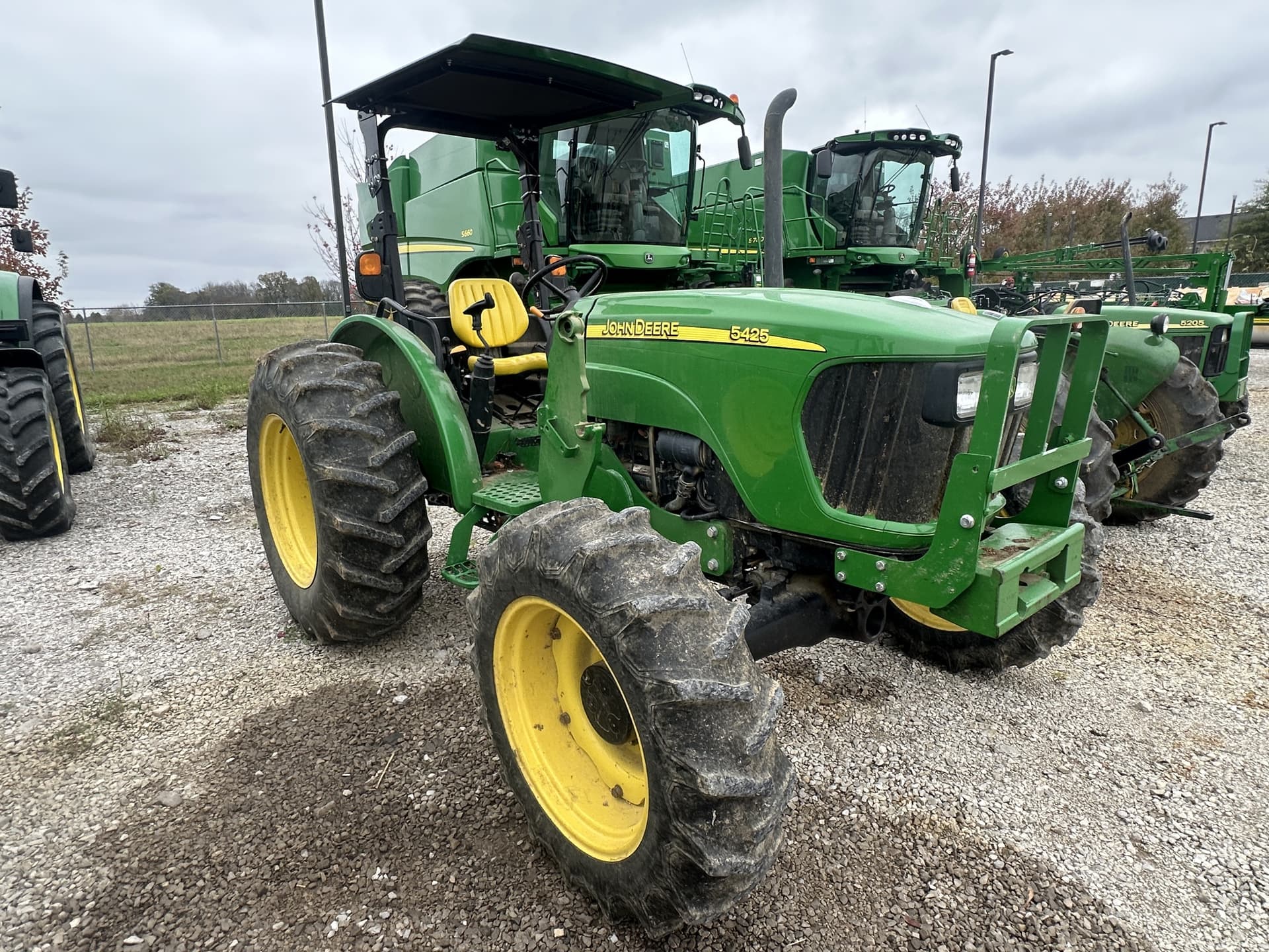 2005 John Deere 5425