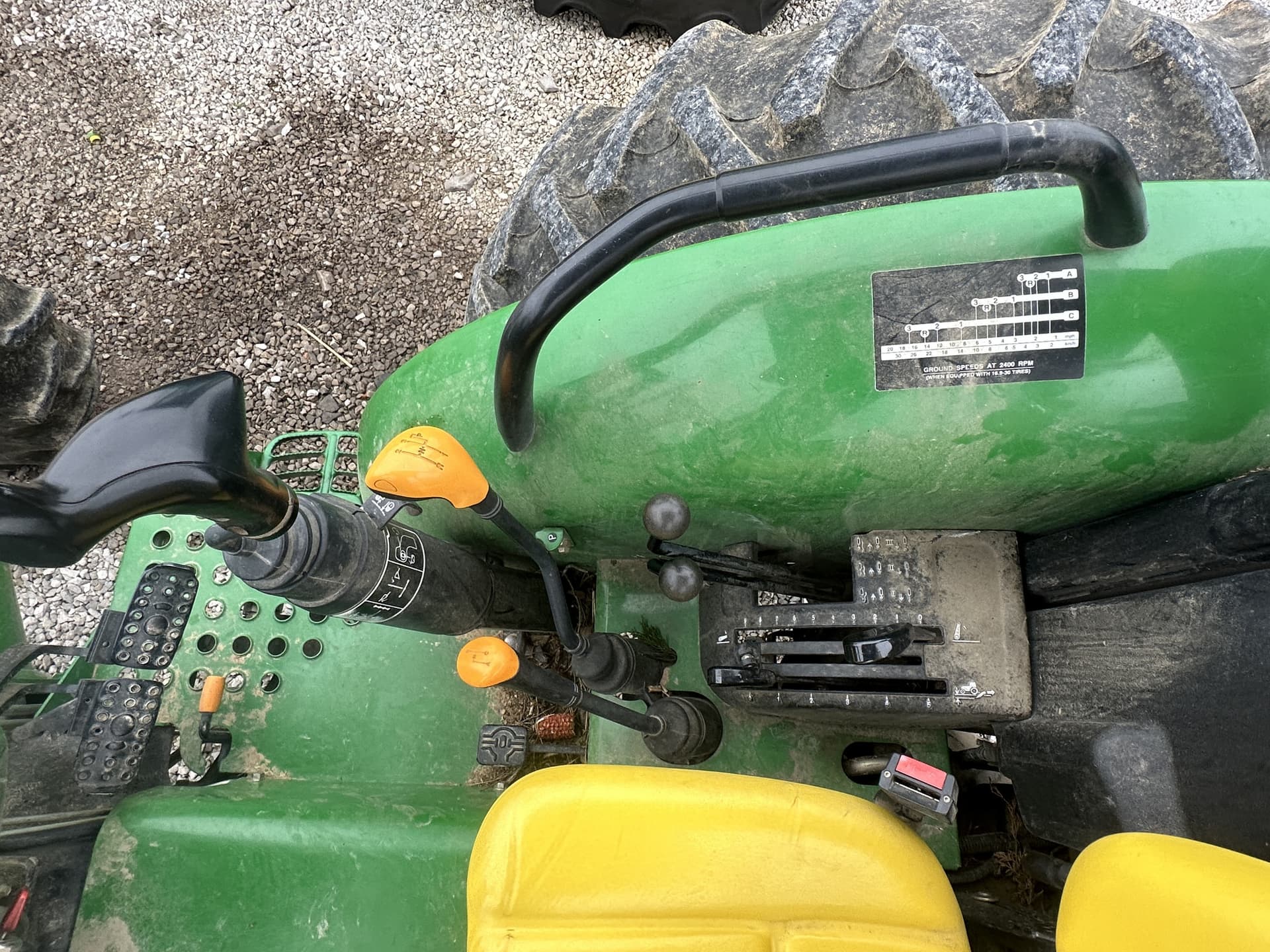 2005 John Deere 5425