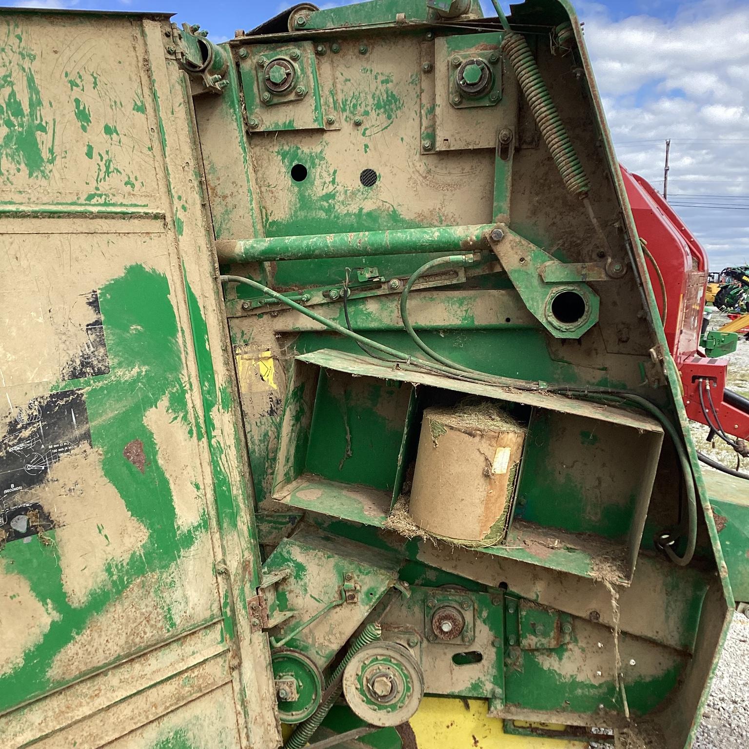 1990 John Deere 375 Image