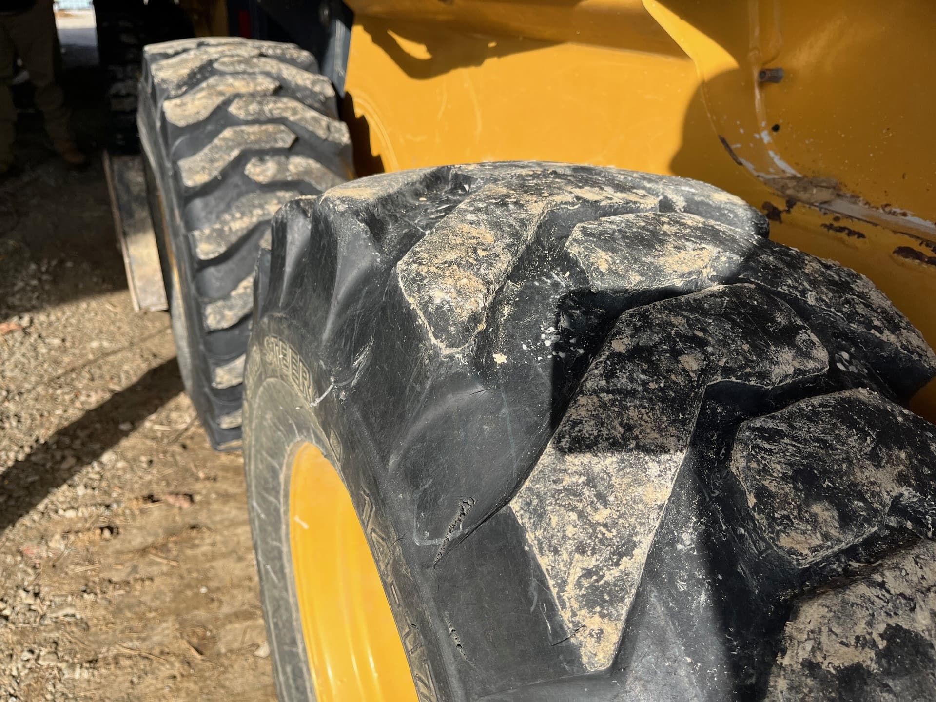 2011 John Deere 332D Image
