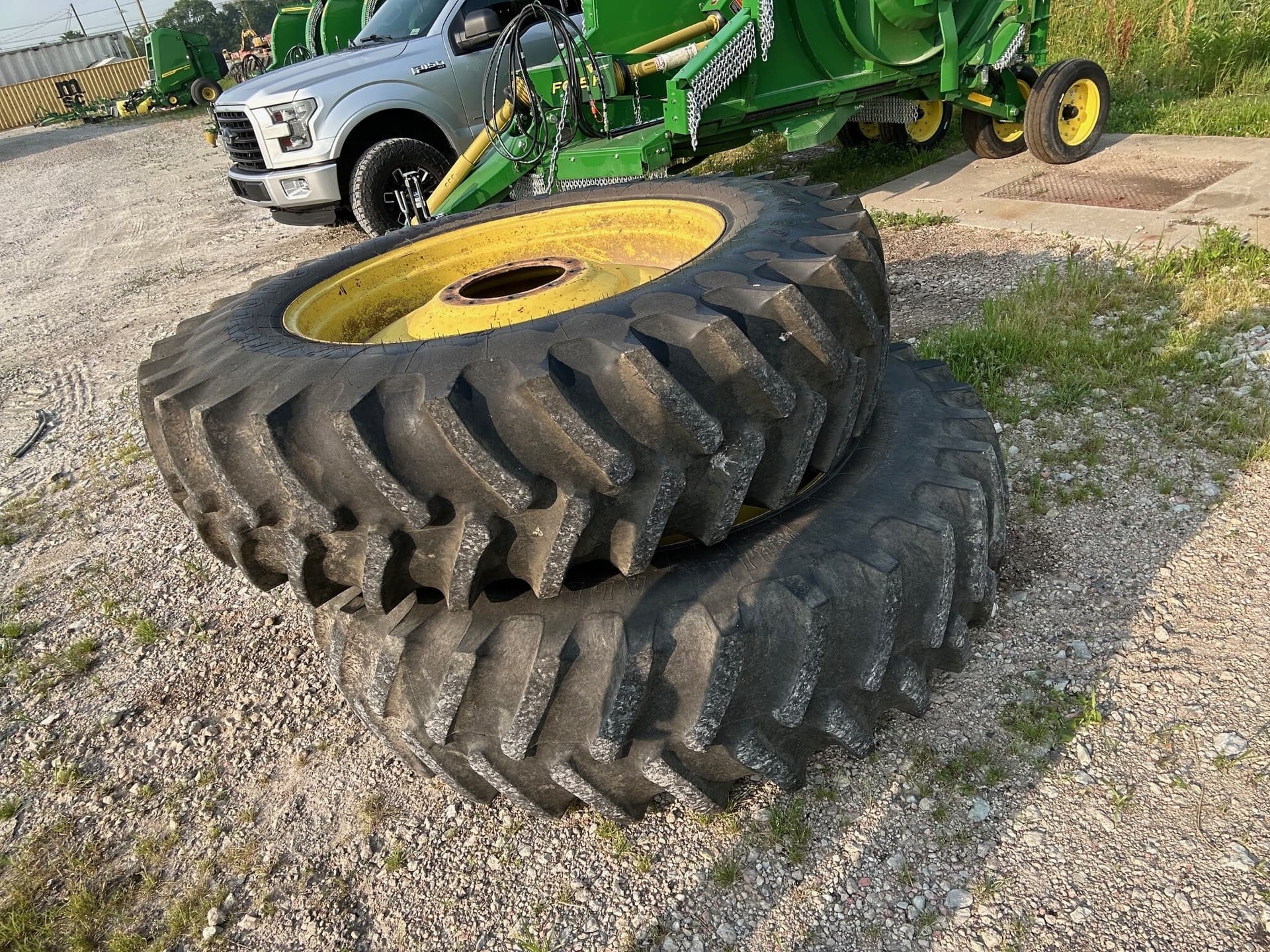 1994 John Deere 8200 Image
