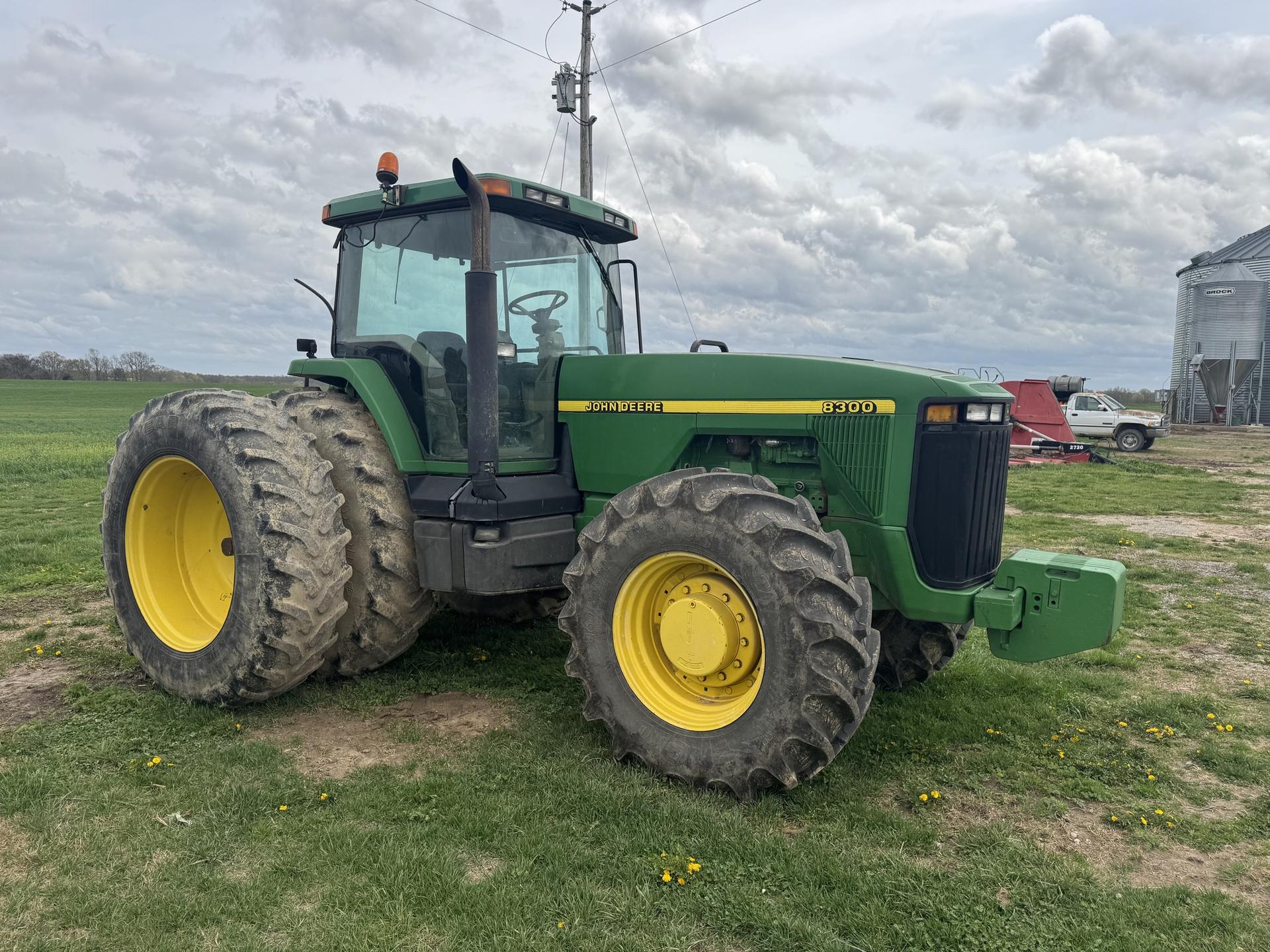 1998 John Deere 8300 Image