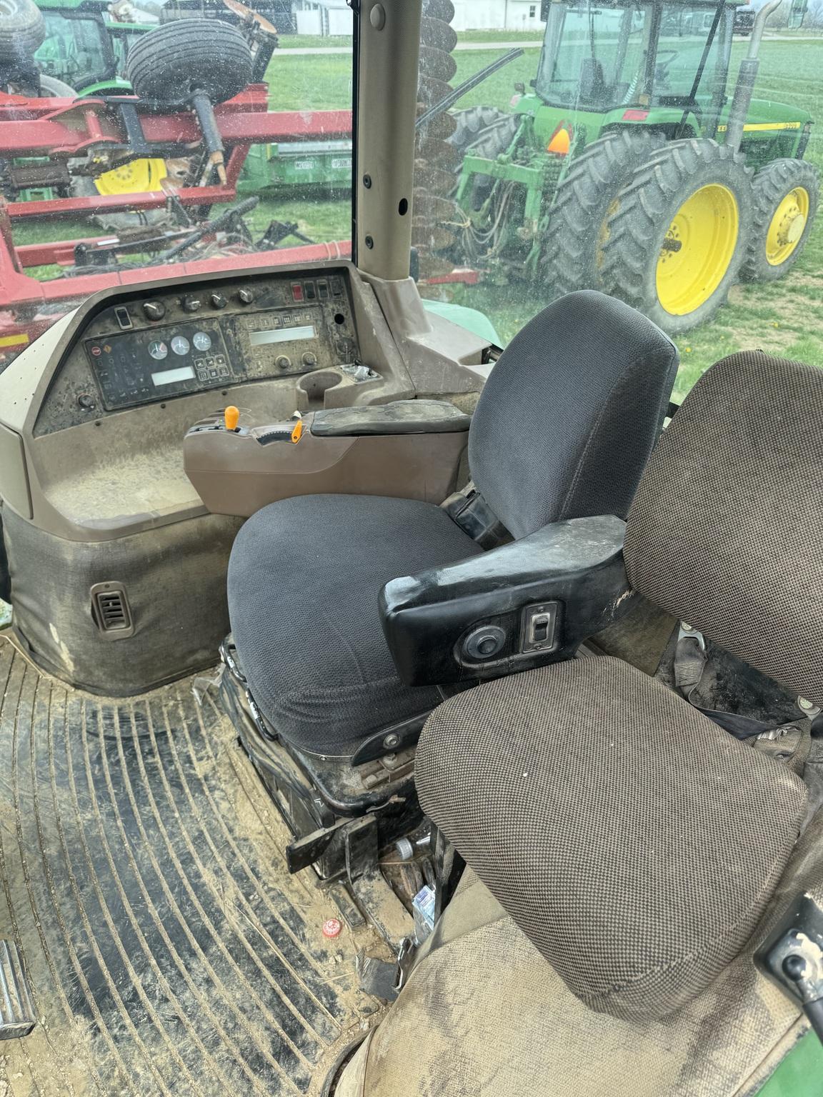 1998 John Deere 8300 Image