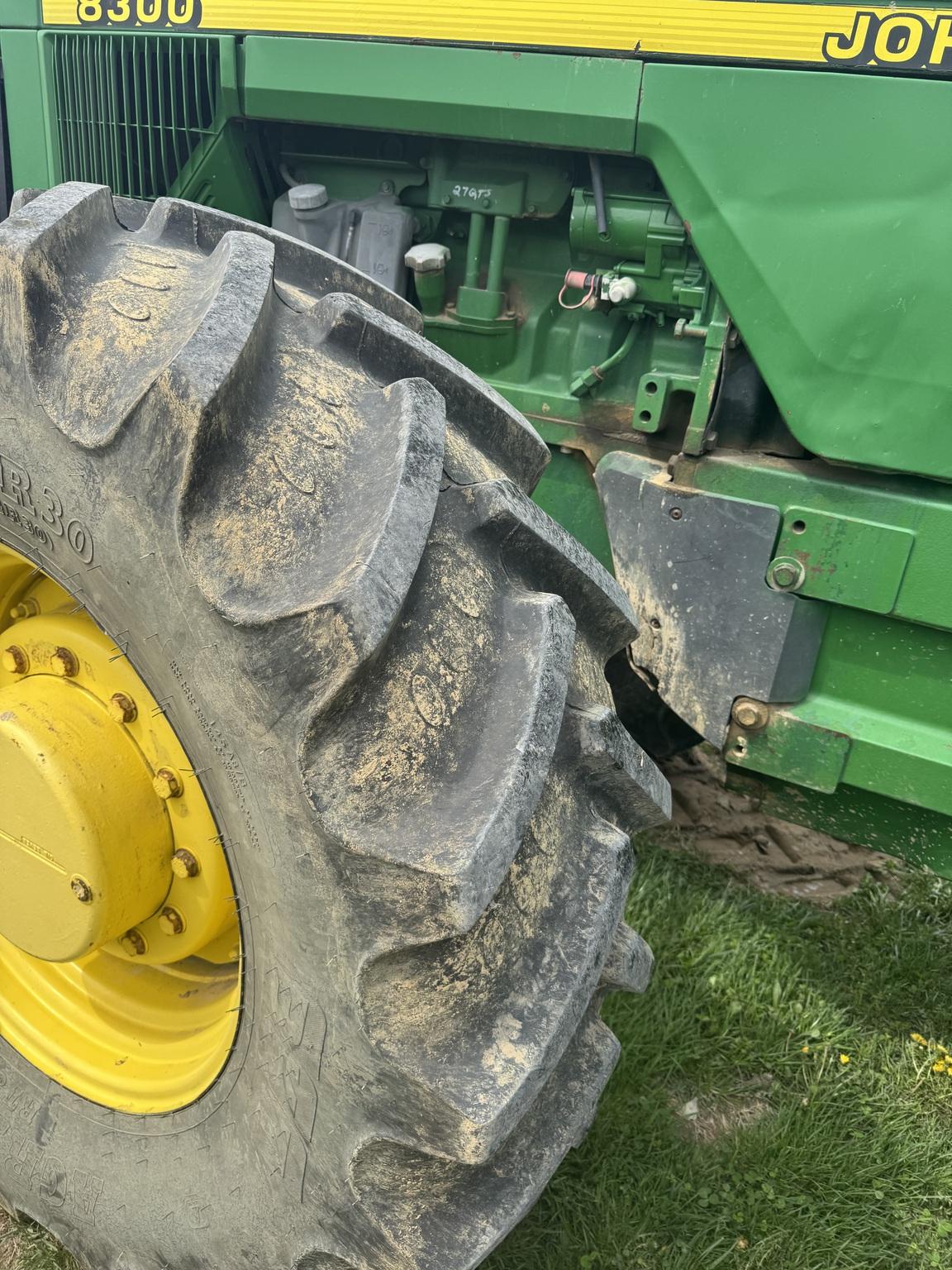 1998 John Deere 8300 Image