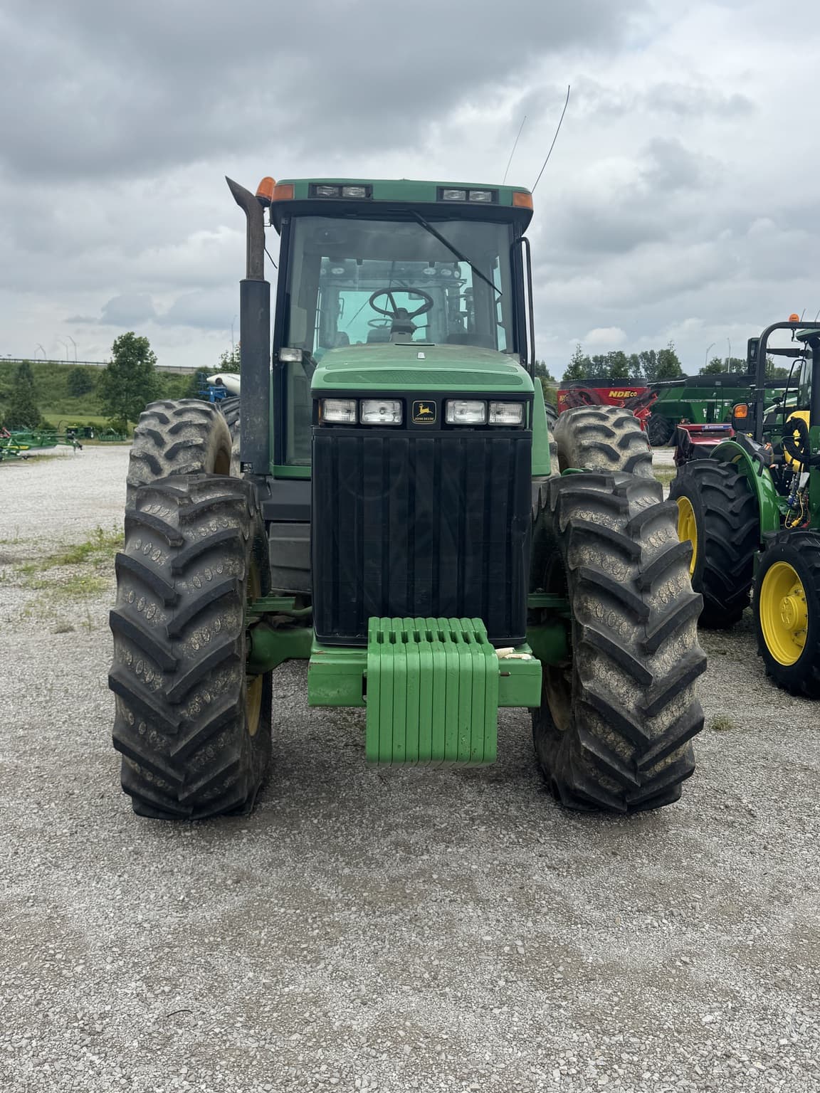 1998 John Deere 8300 Image