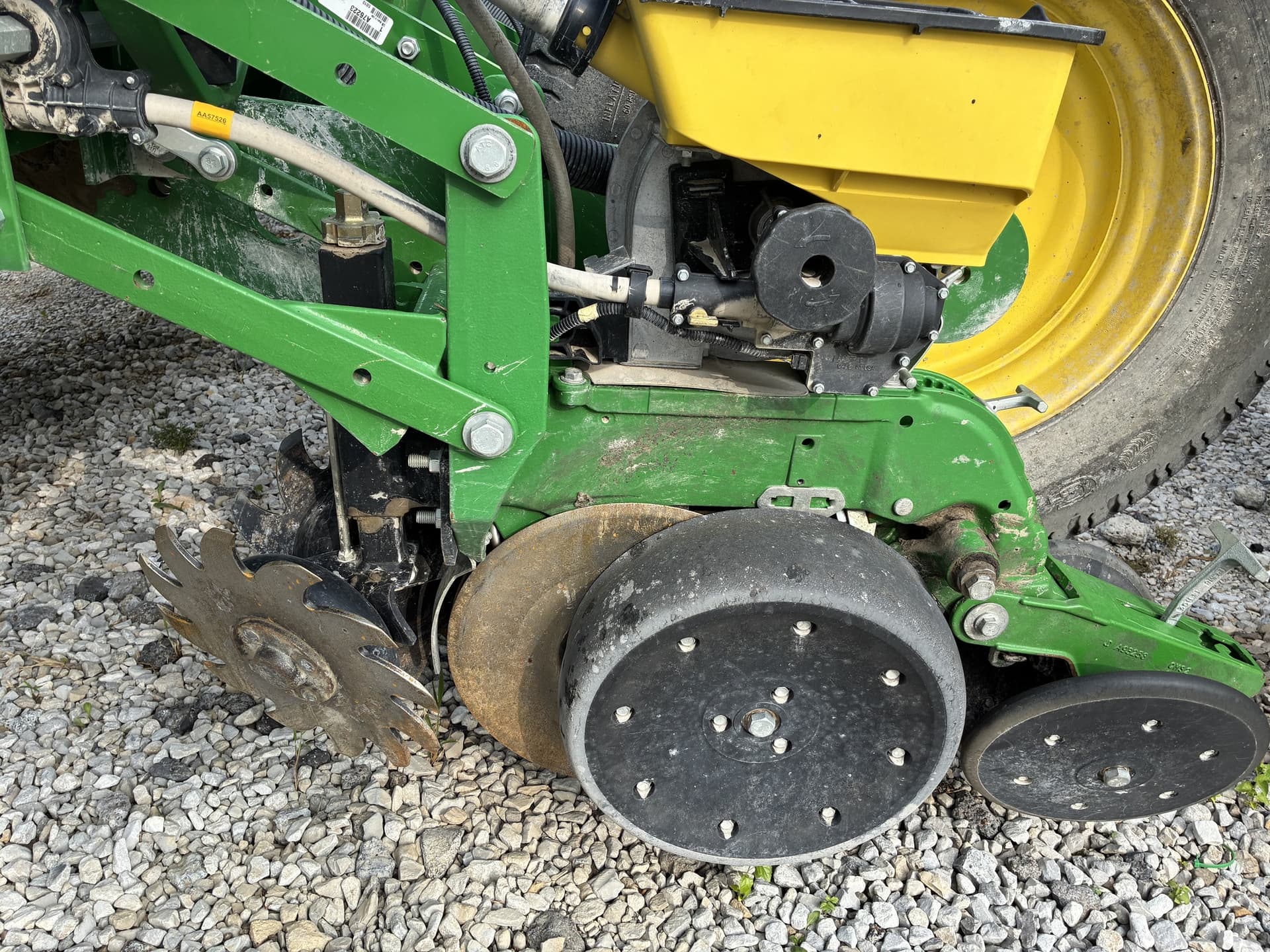 2014 John Deere 1775NT Image