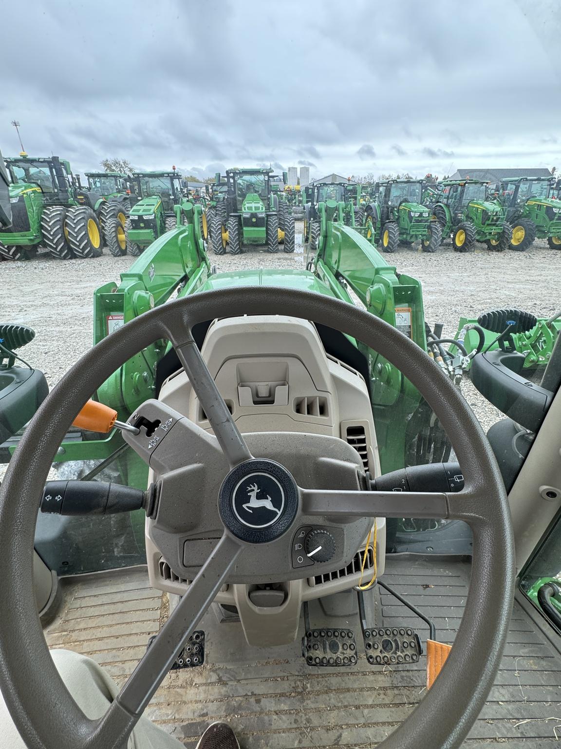 2023 John Deere 6R 145