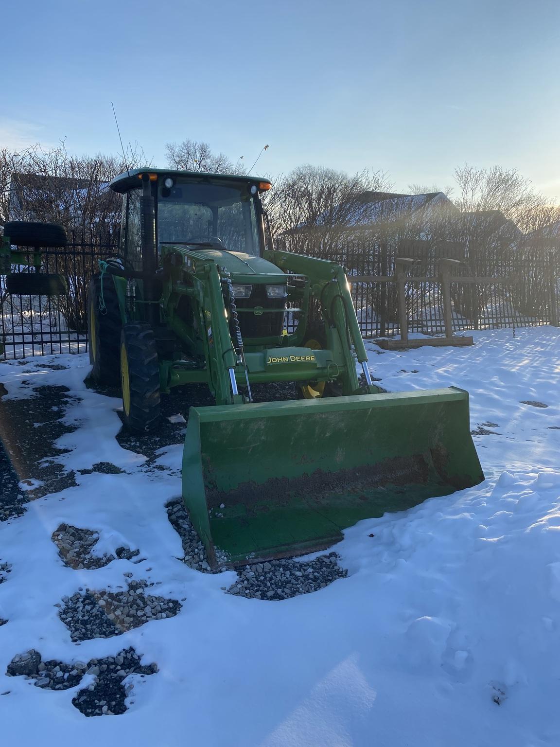 2016 John Deere 5055E Image