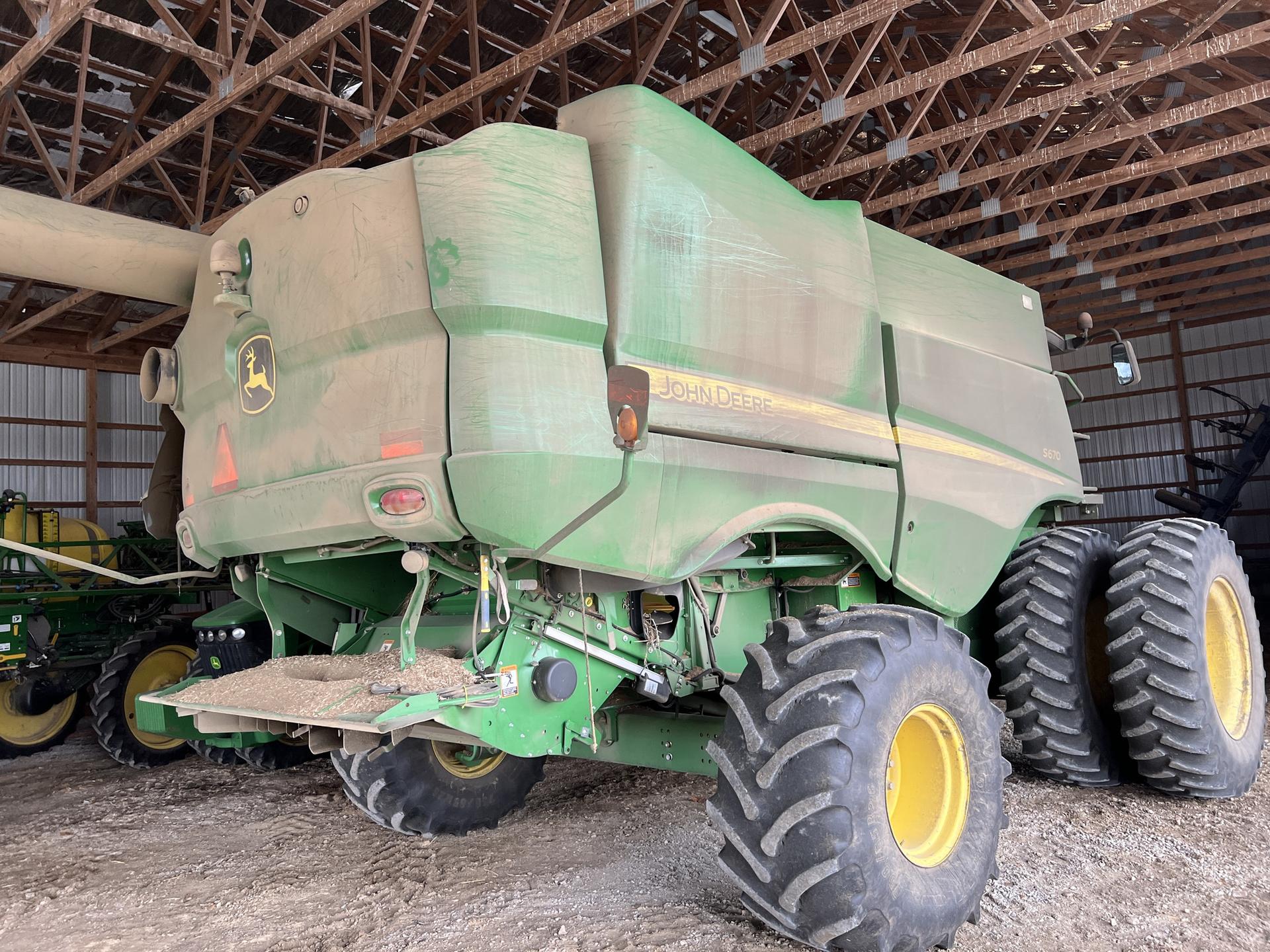 2015 John Deere S670